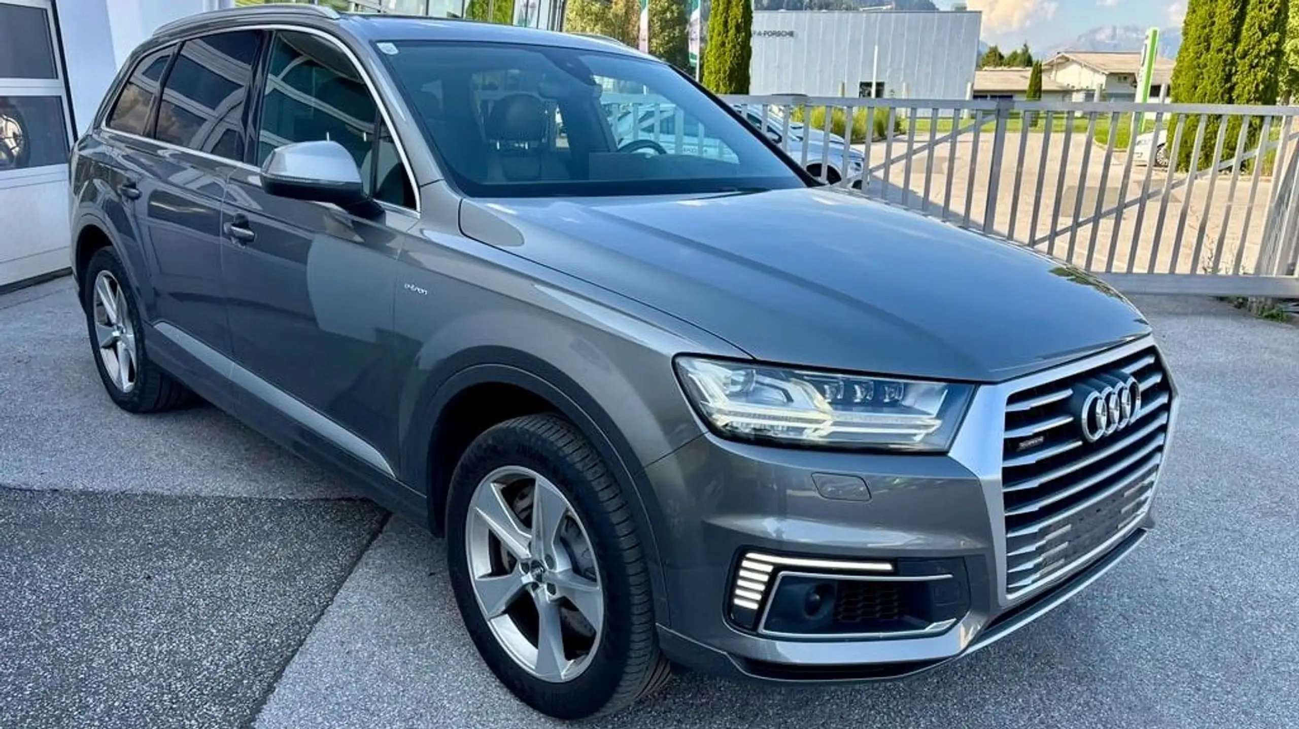 Audi - Q7