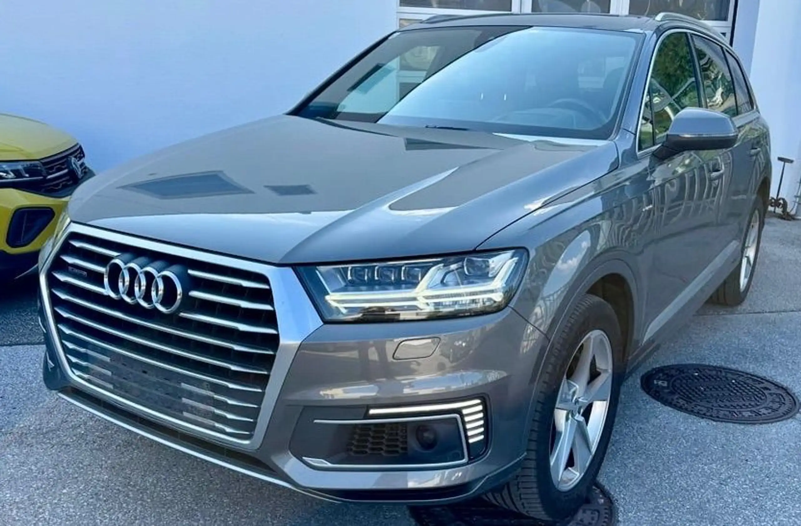 Audi - Q7