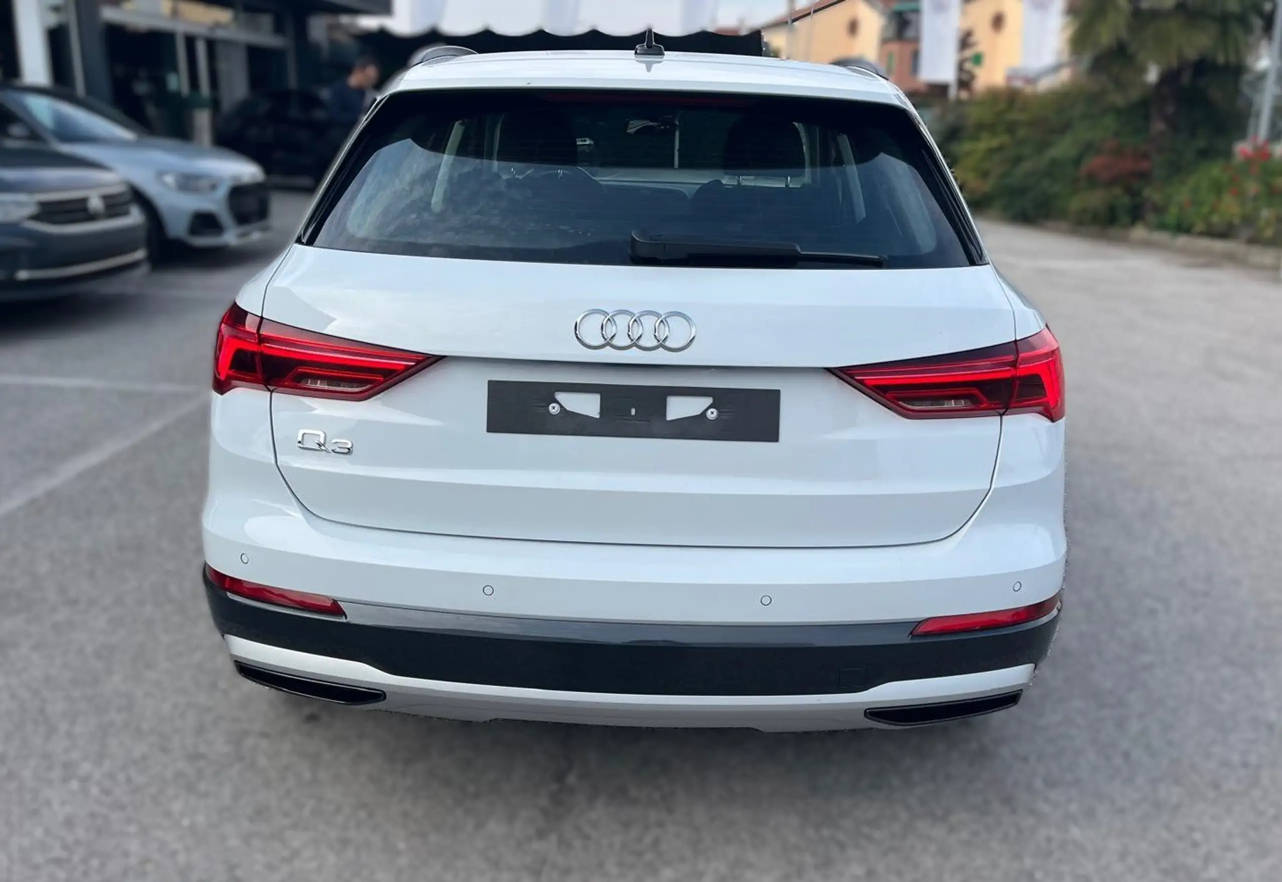 Audi - Q3