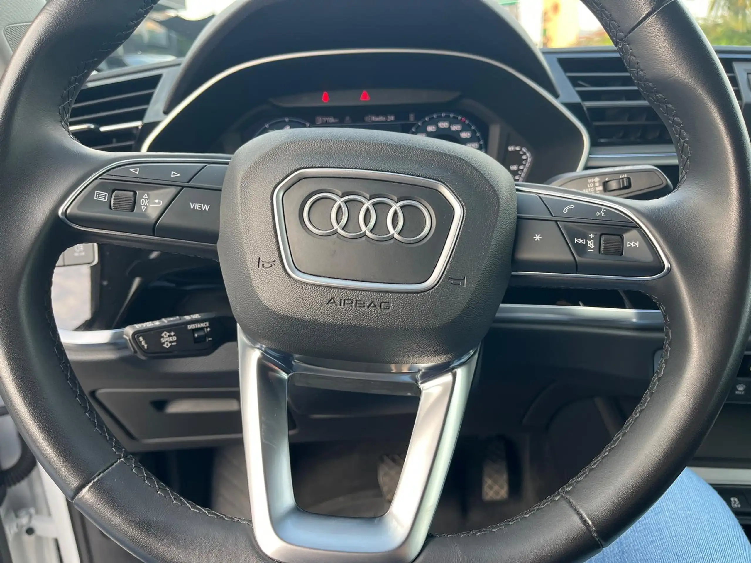 Audi - Q3