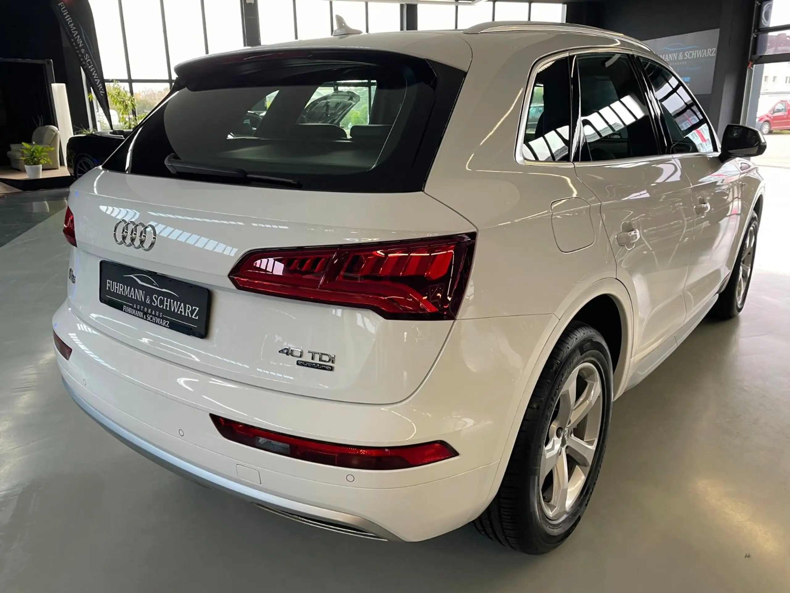 Audi - Q5