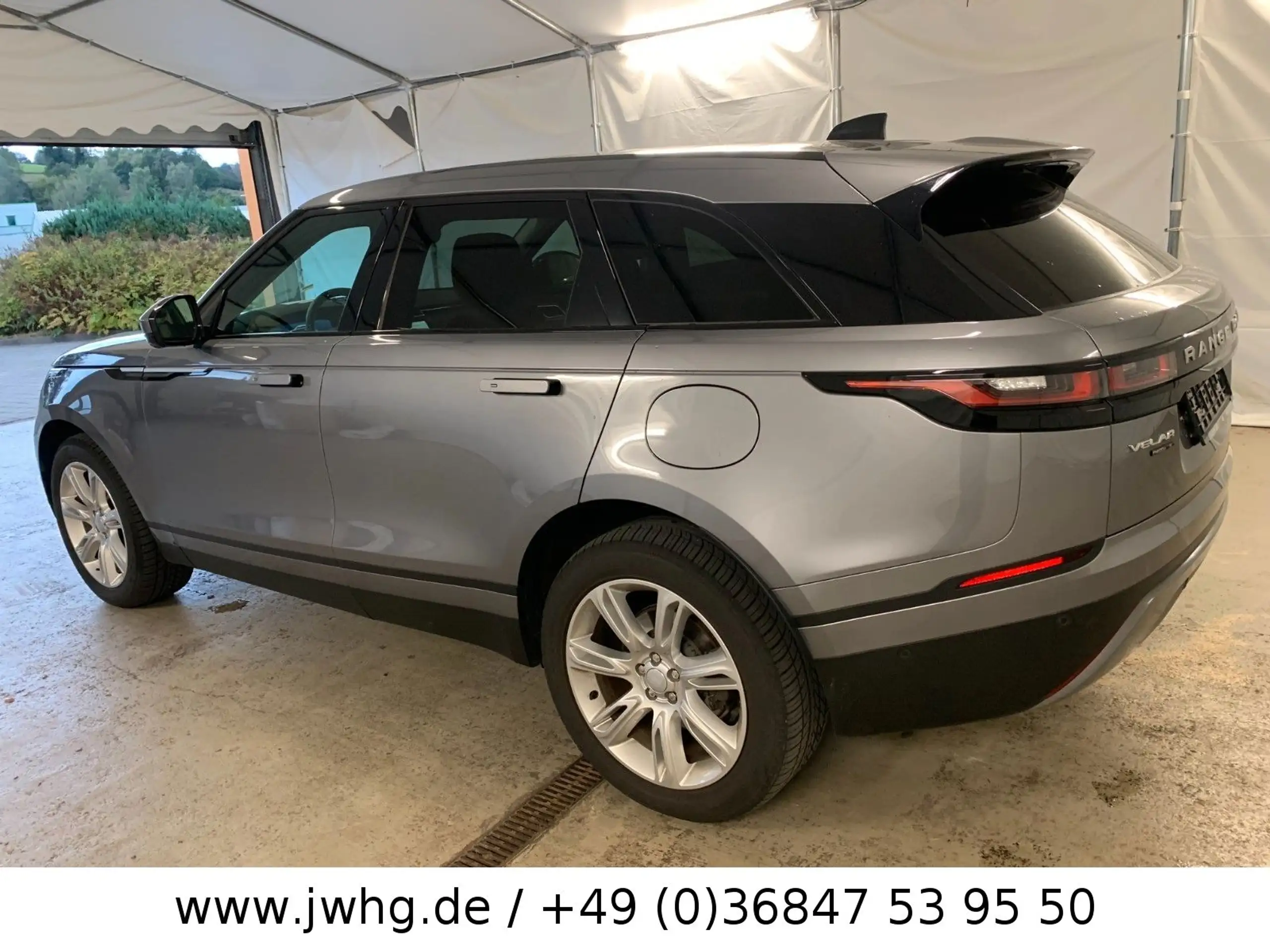 Land Rover - Range Rover Velar