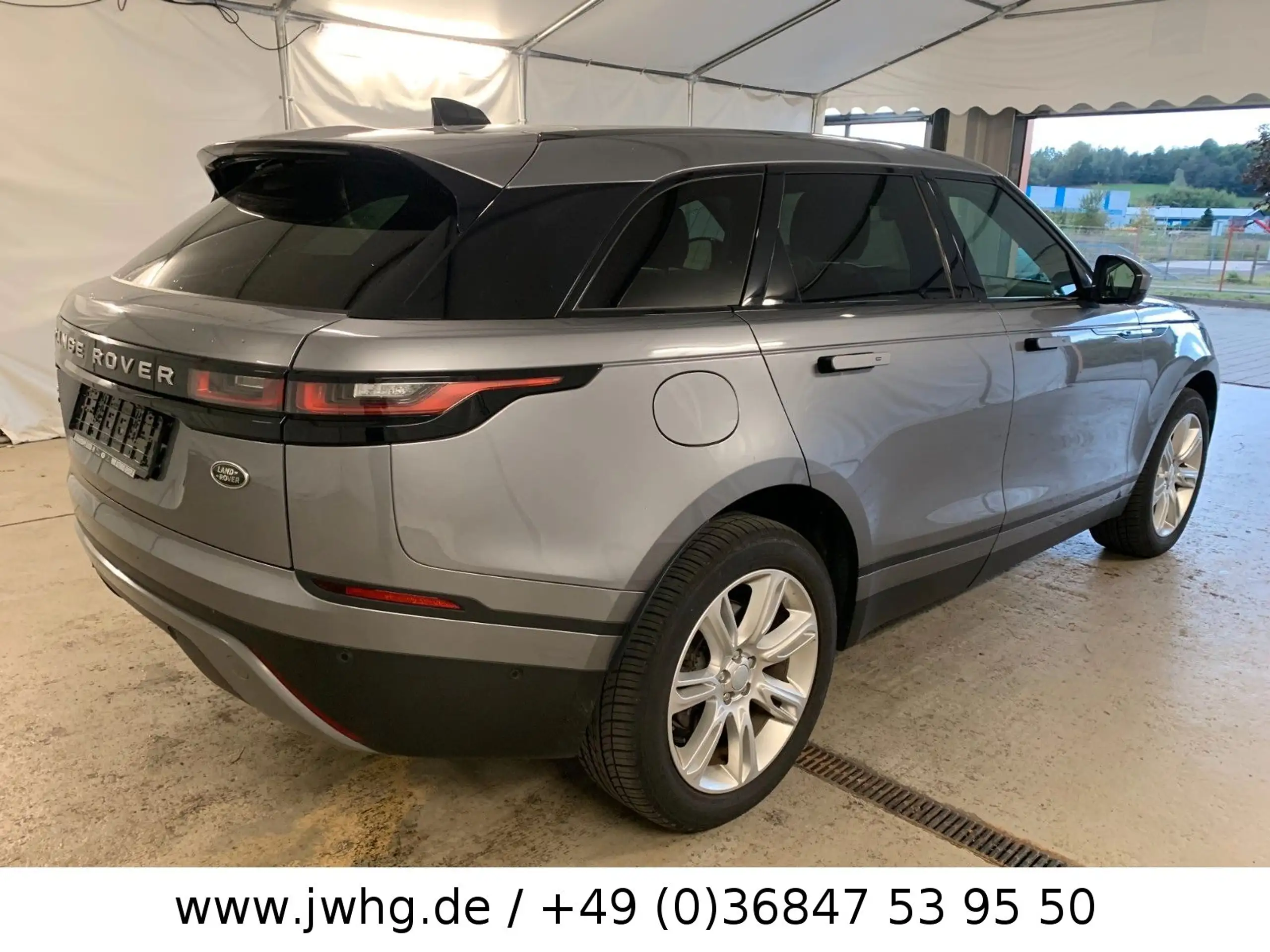 Land Rover - Range Rover Velar