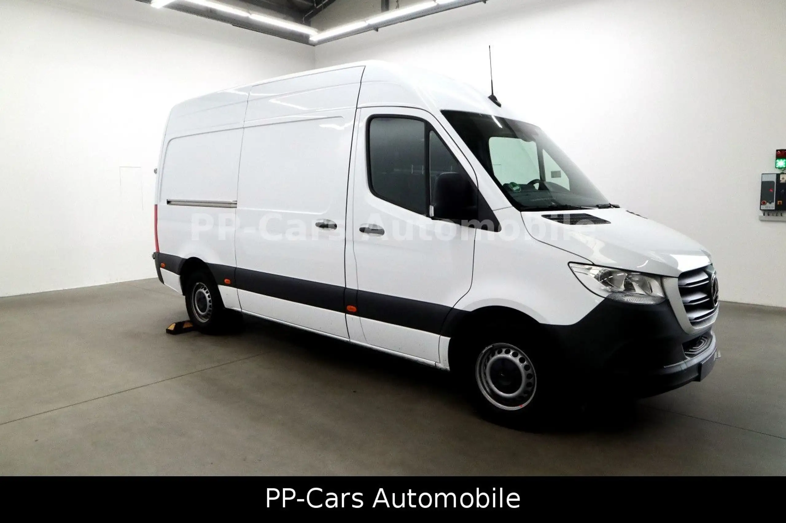 Mercedes-Benz - Sprinter