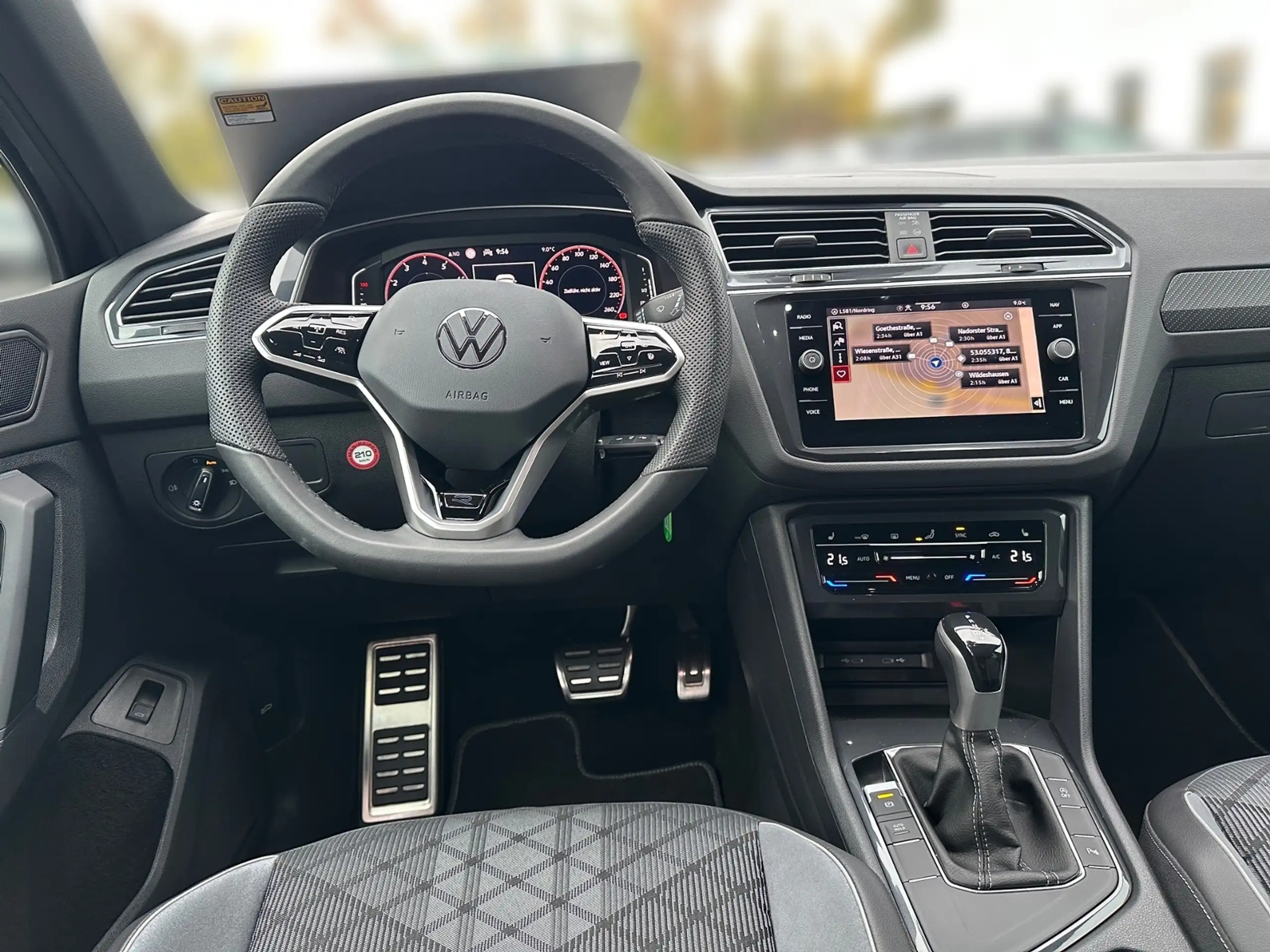 Volkswagen - Tiguan