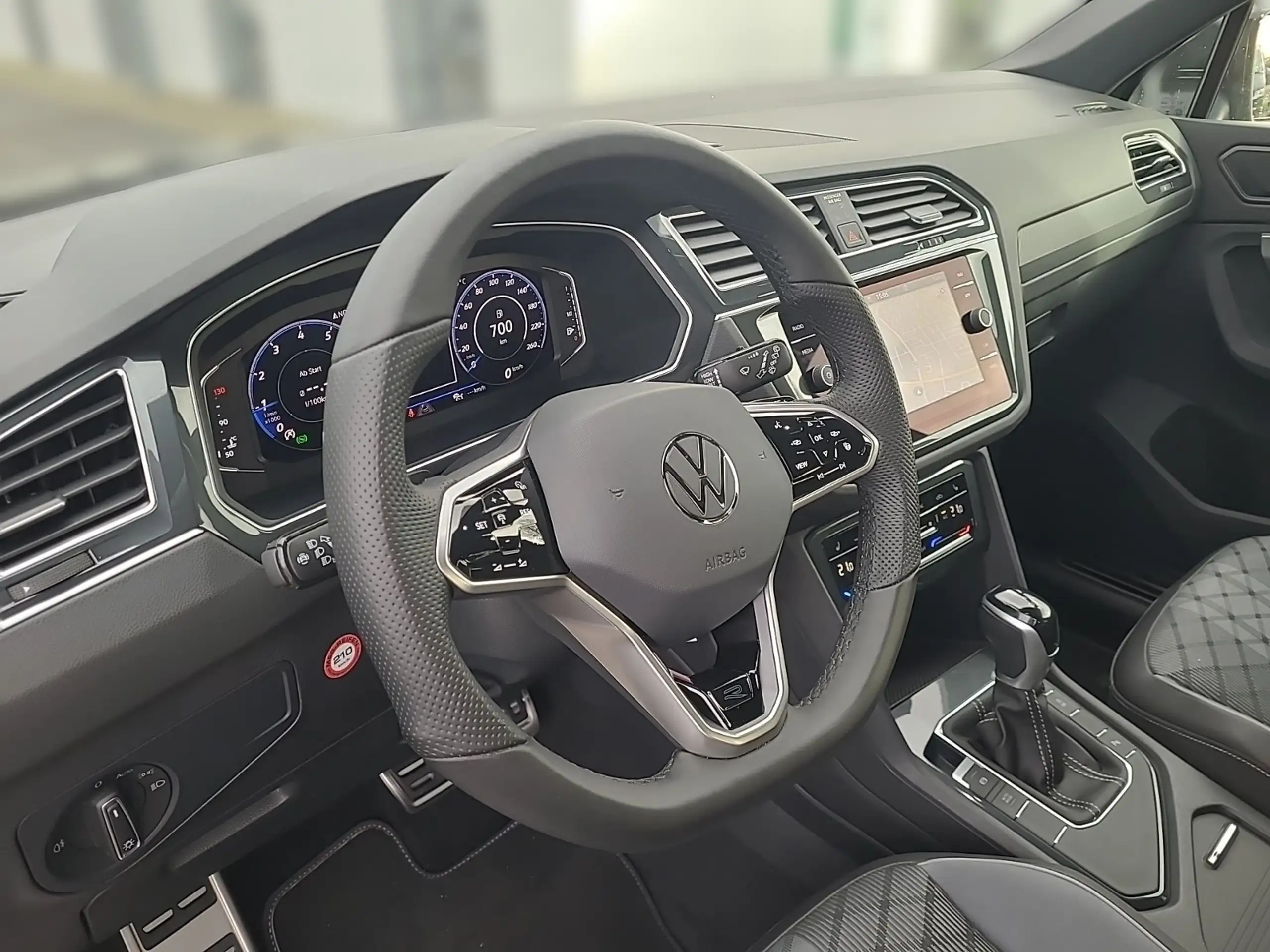 Volkswagen - Tiguan