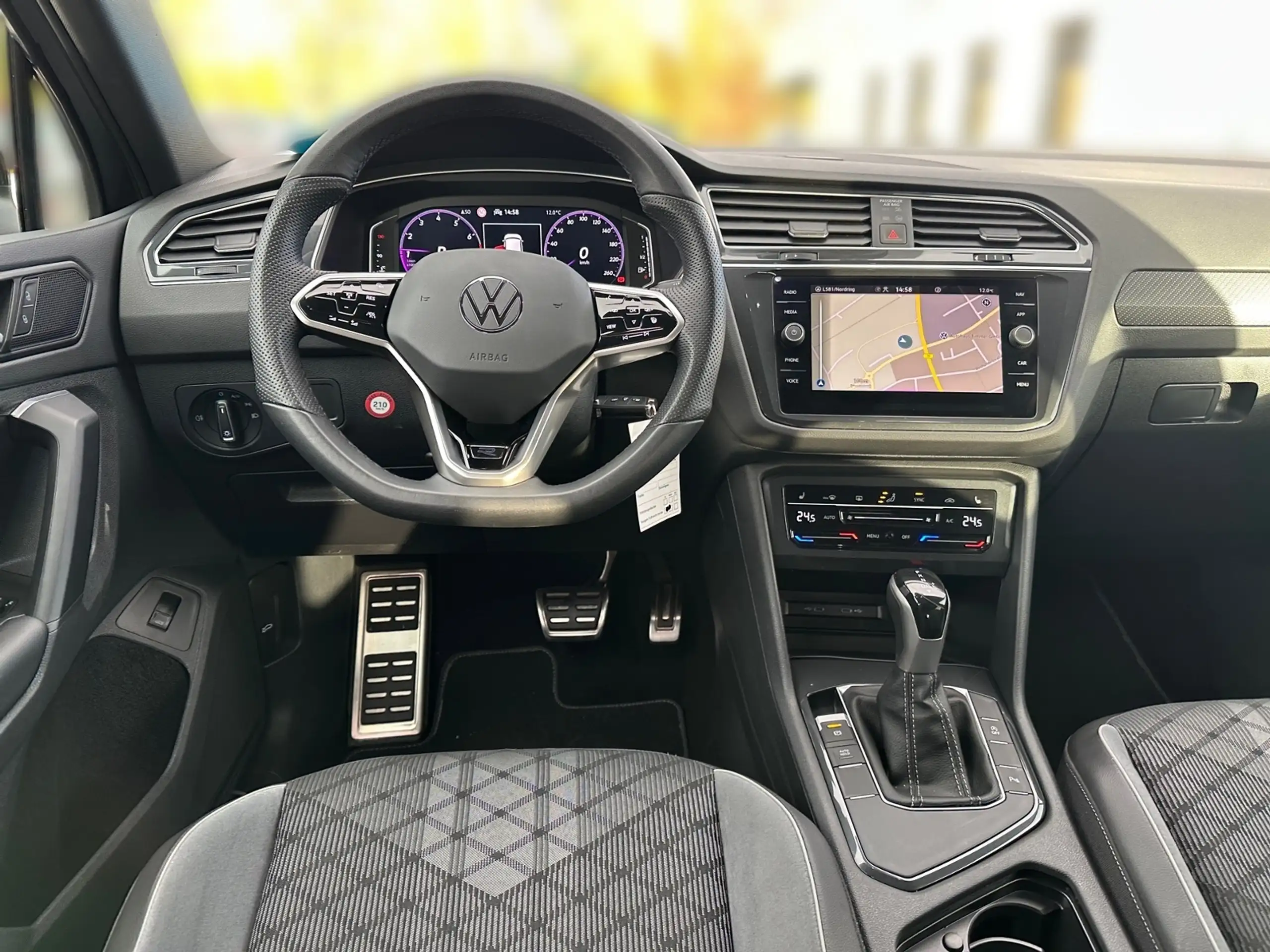 Volkswagen - Tiguan