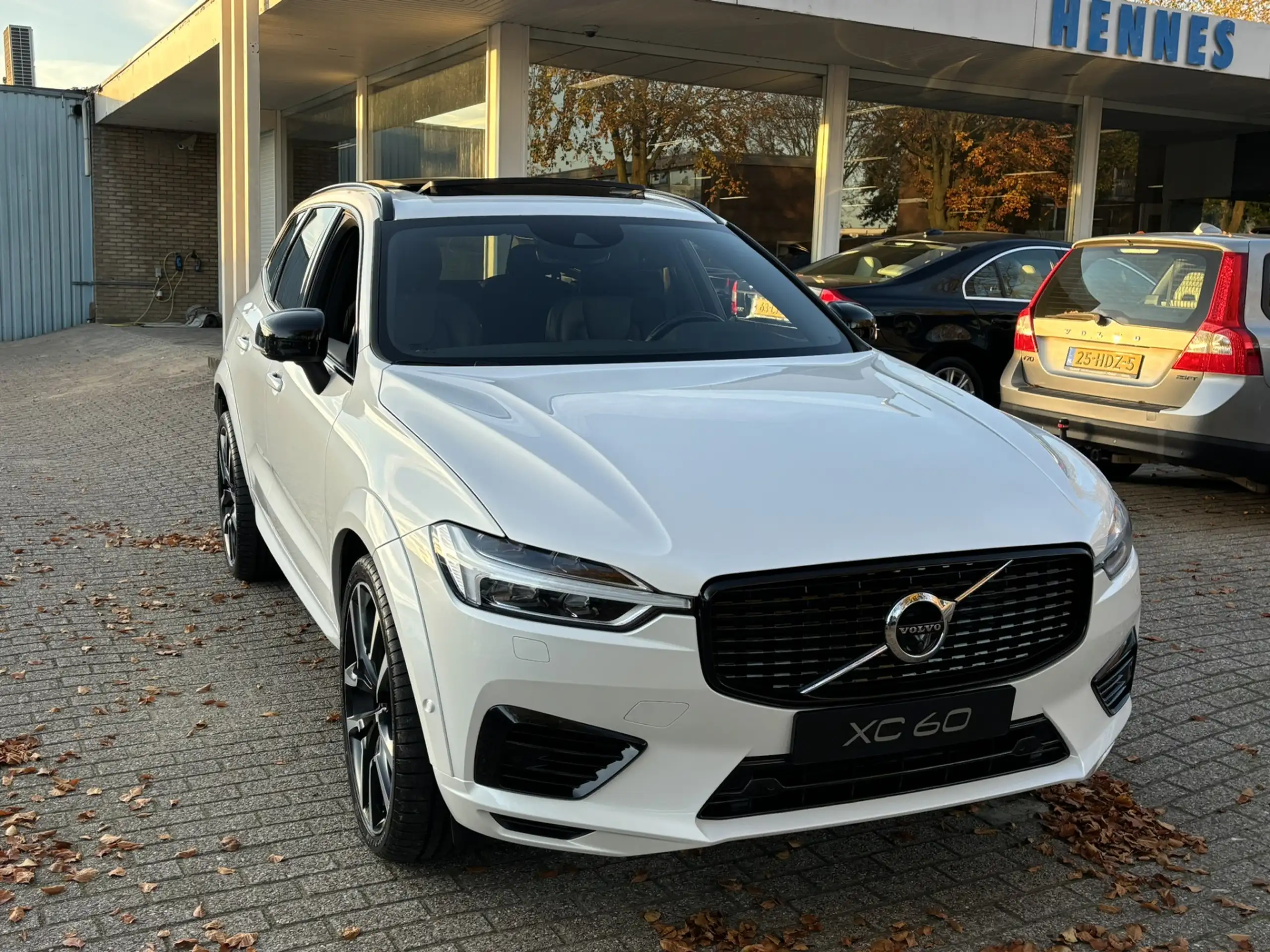 Volvo - XC60