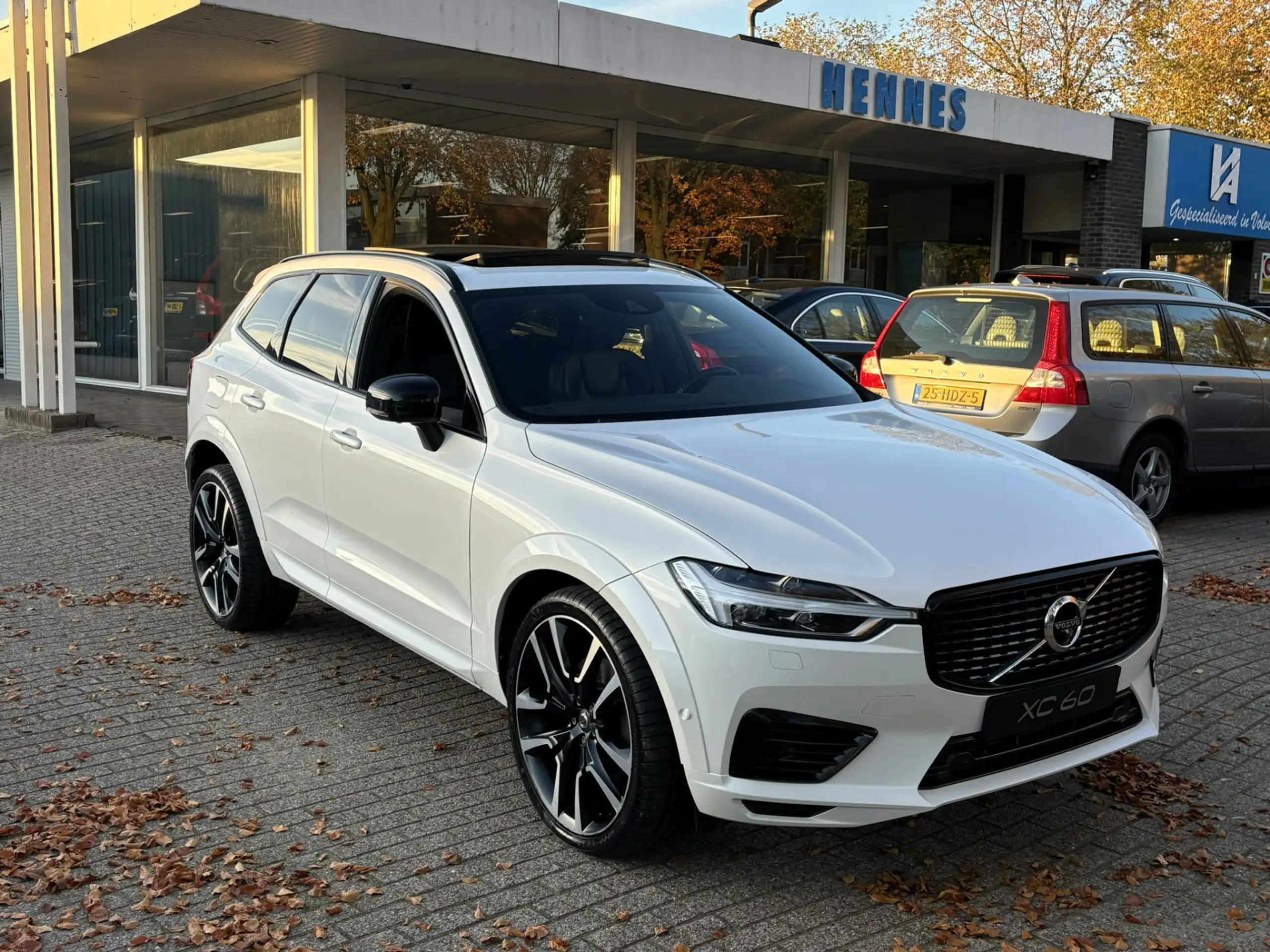 Volvo - XC60