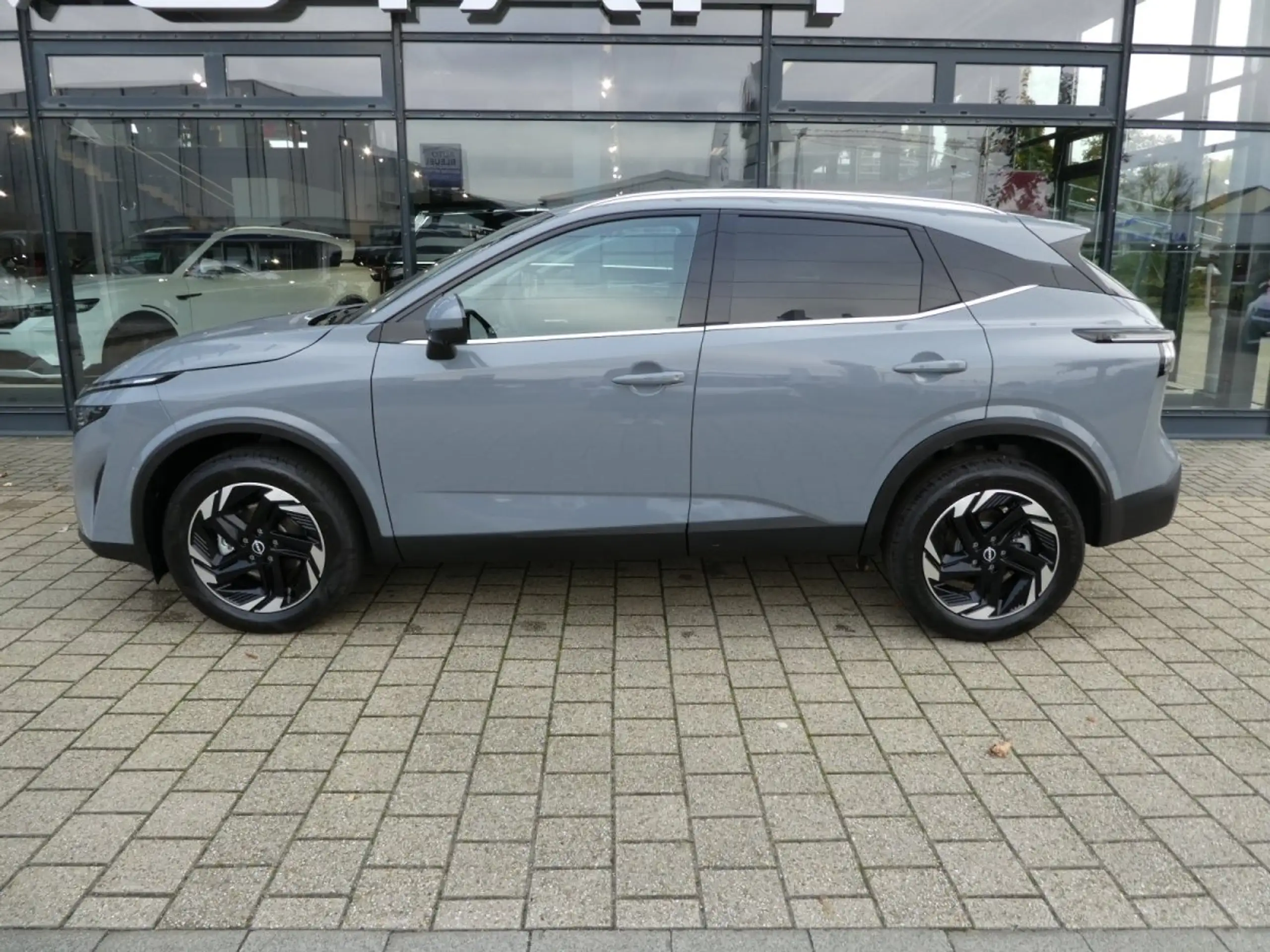 Nissan - Qashqai