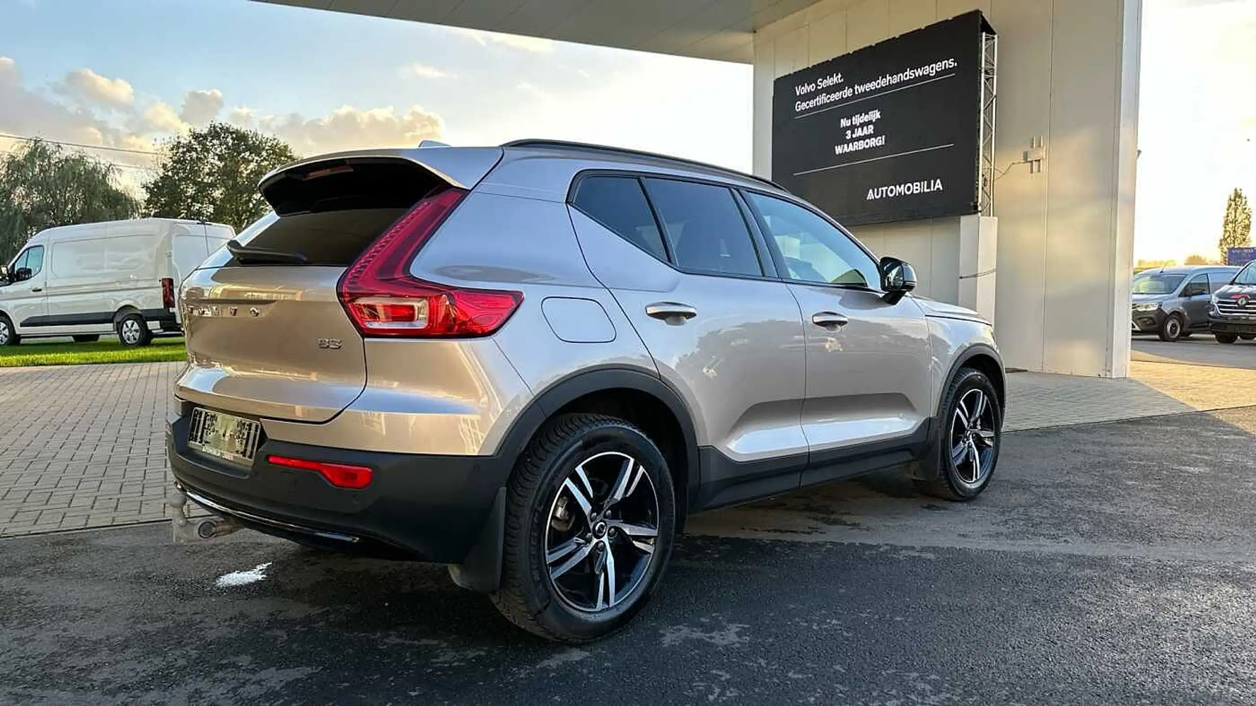 Volvo - XC40