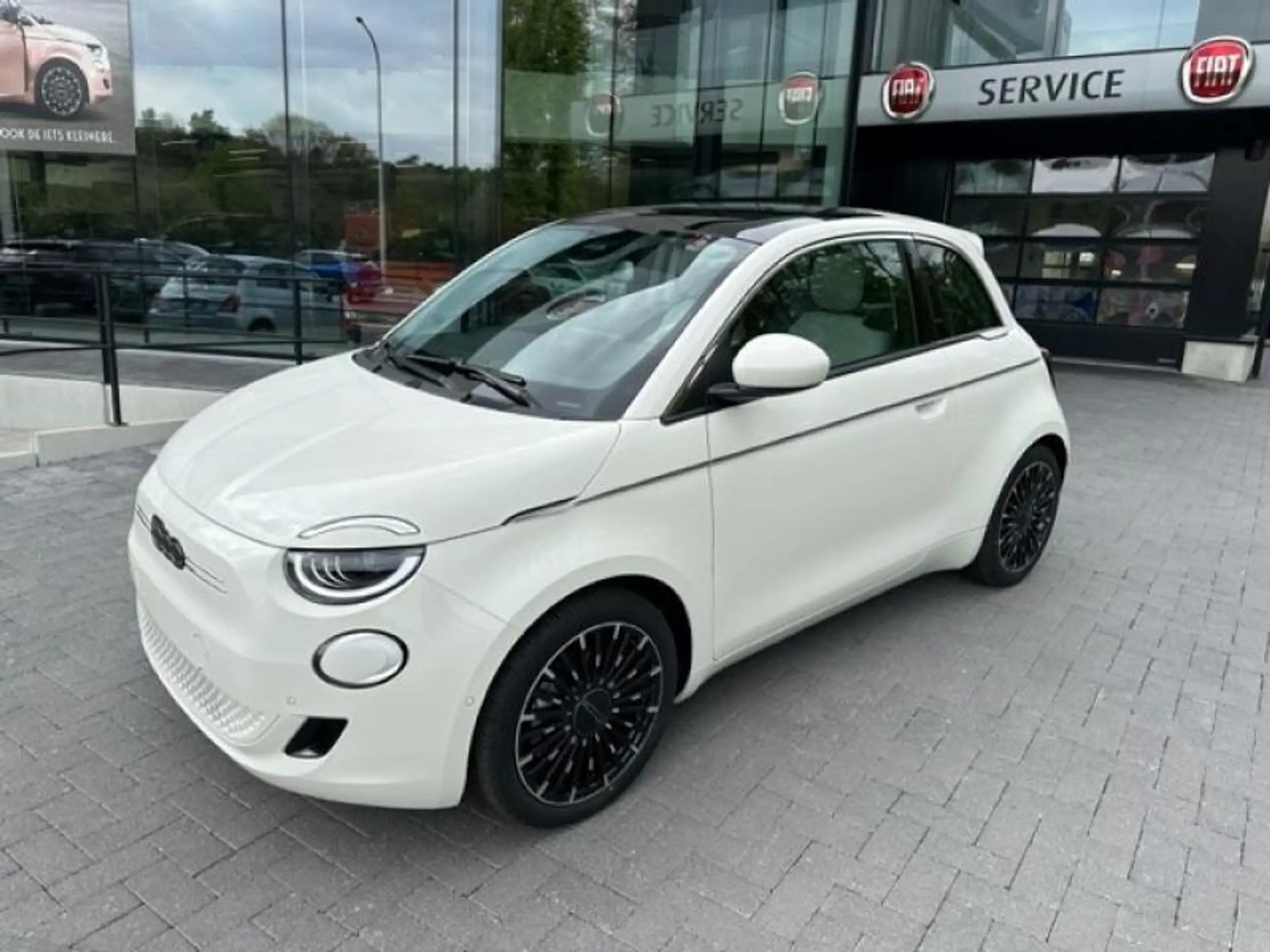 Fiat 500e 2023