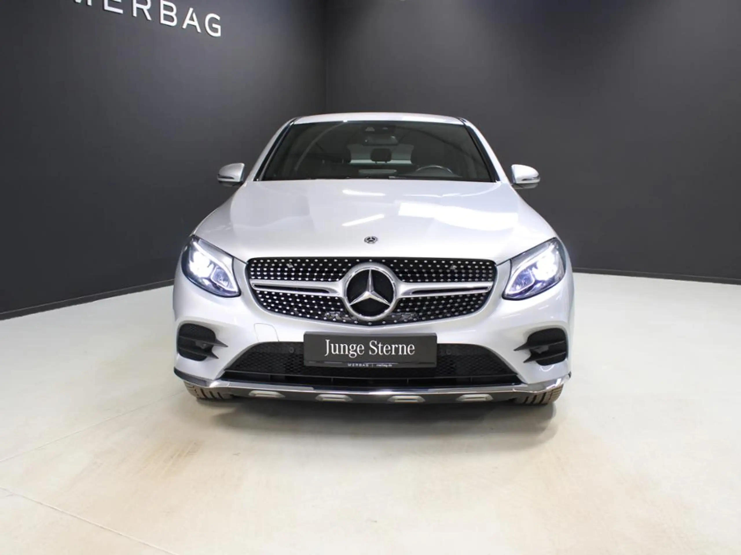 Mercedes-Benz - GLC 220