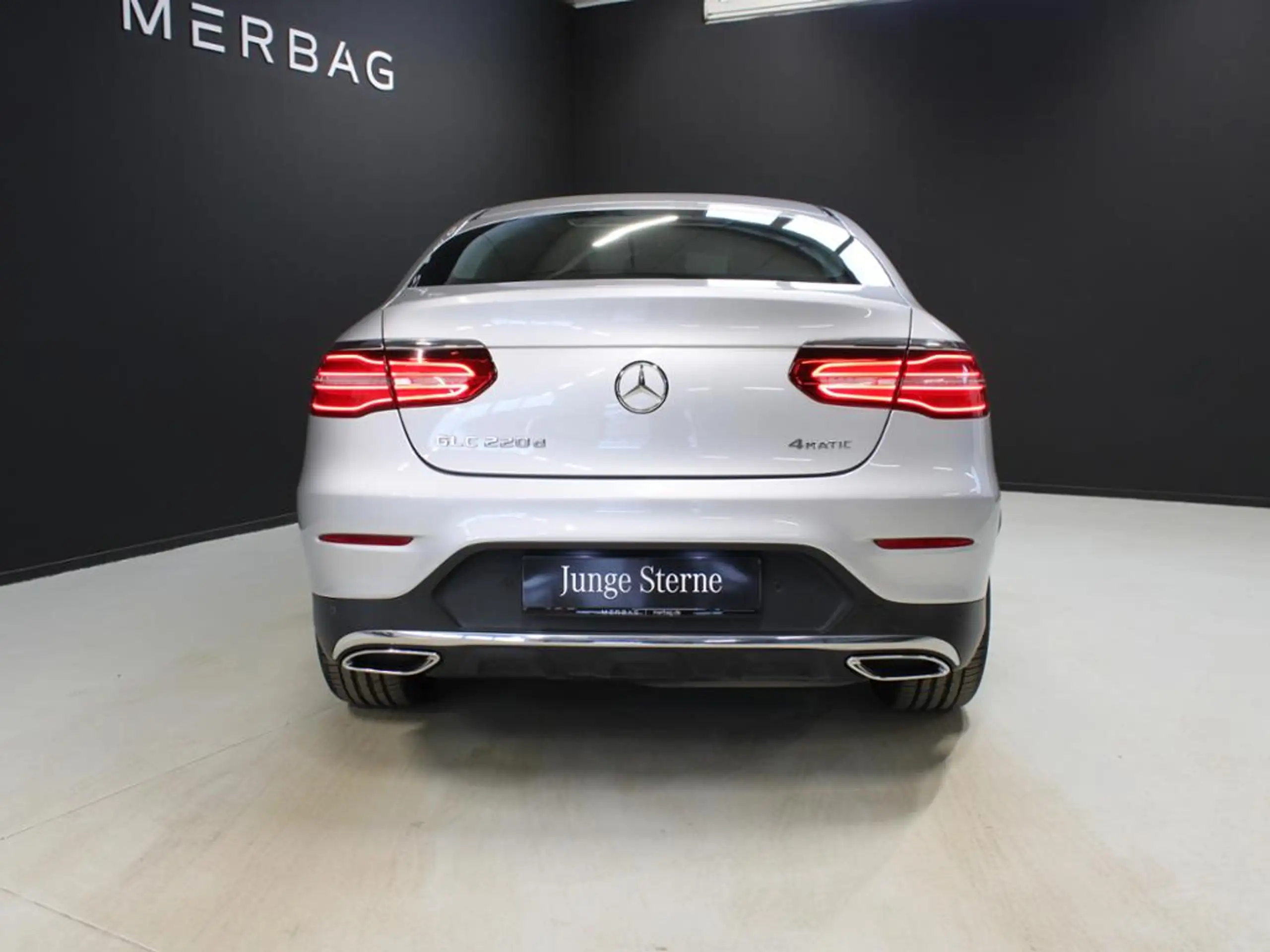 Mercedes-Benz - GLC 220