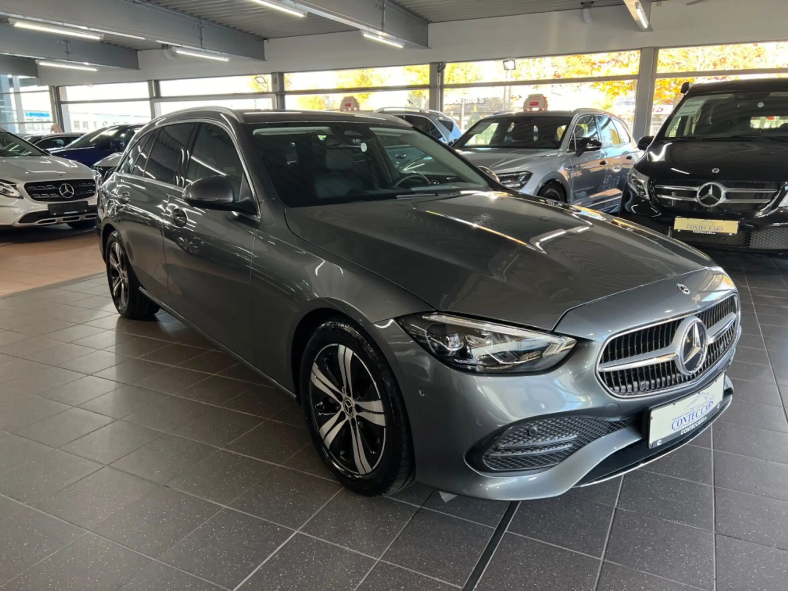 Mercedes-Benz - C 220