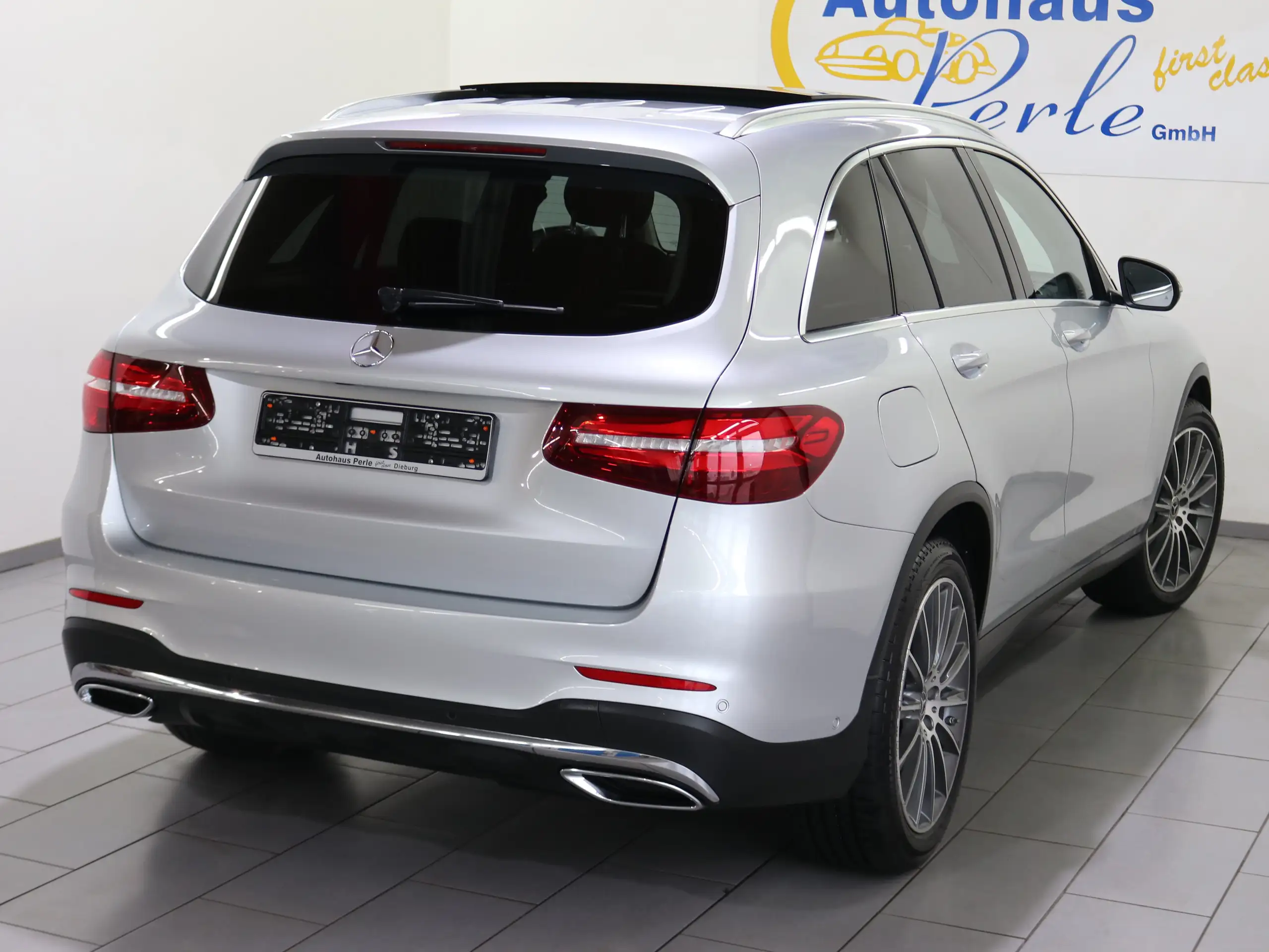 Mercedes-Benz - GLC 350