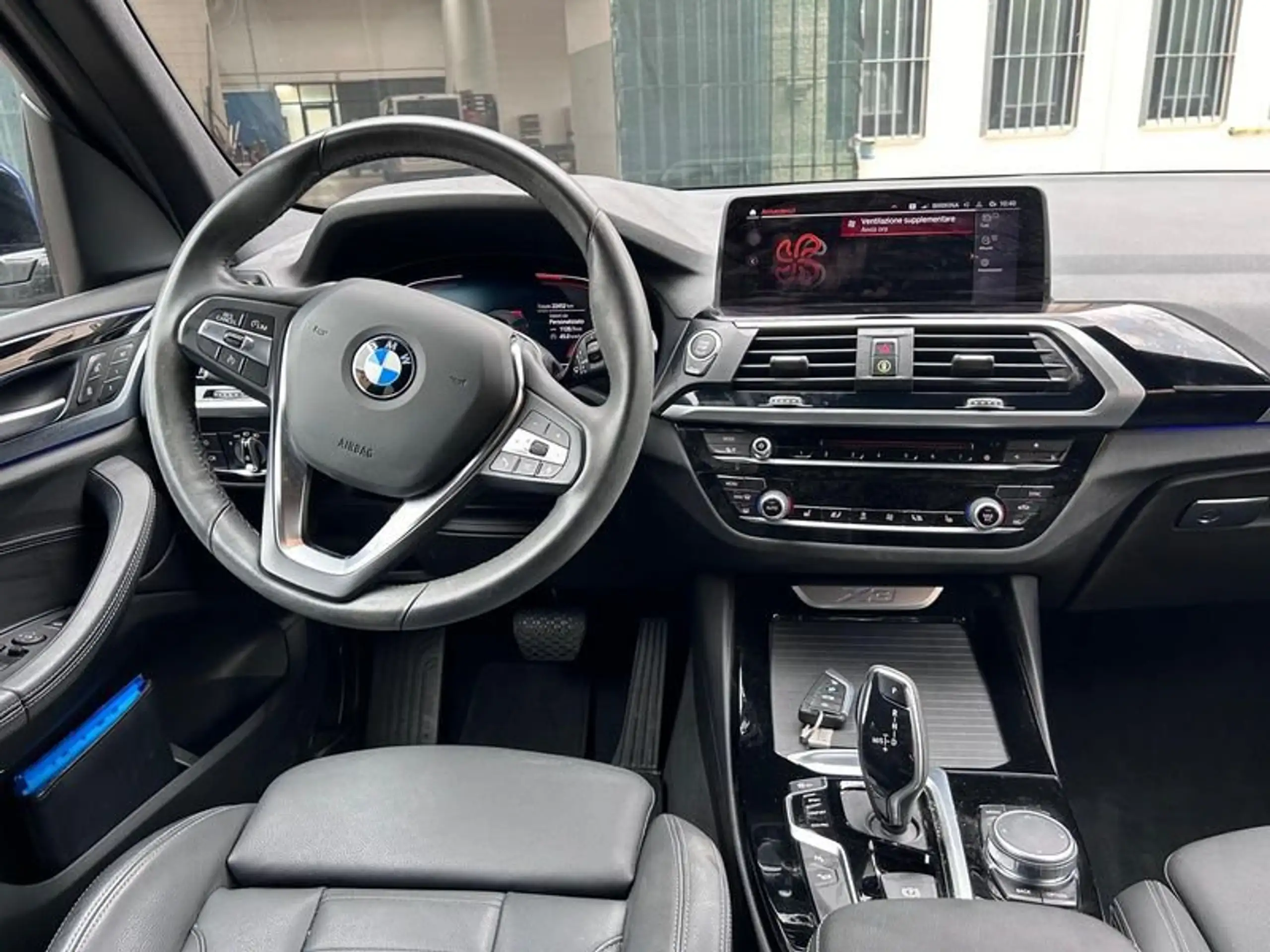 BMW - X3