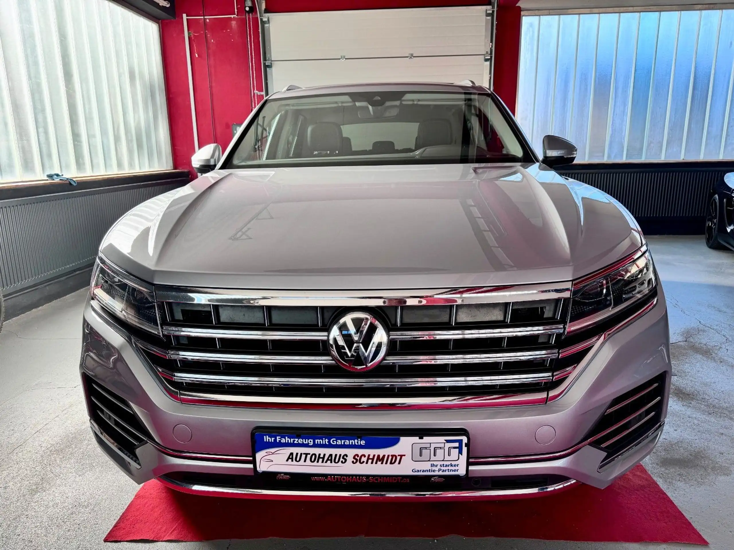 Volkswagen - Touareg