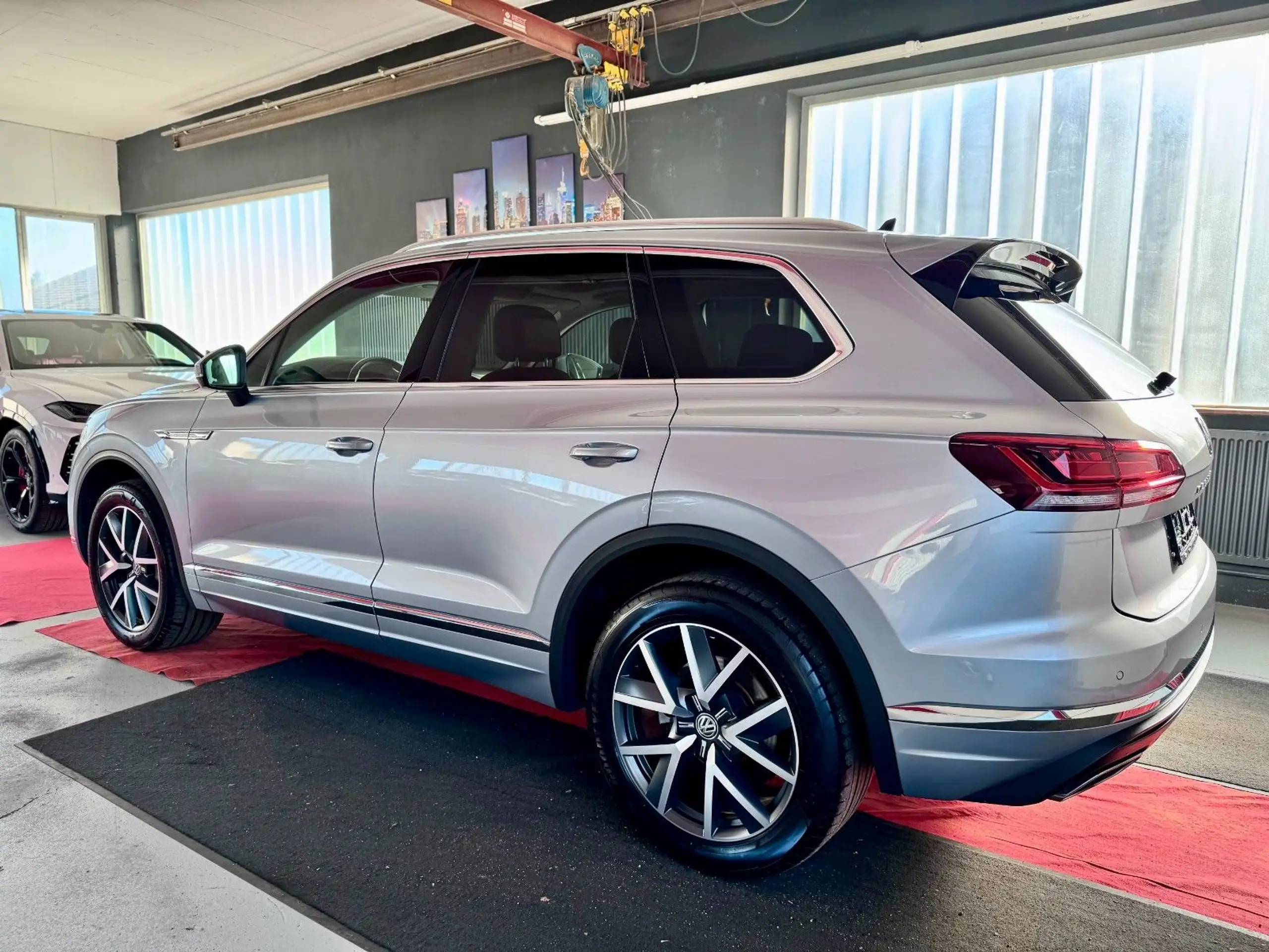 Volkswagen - Touareg