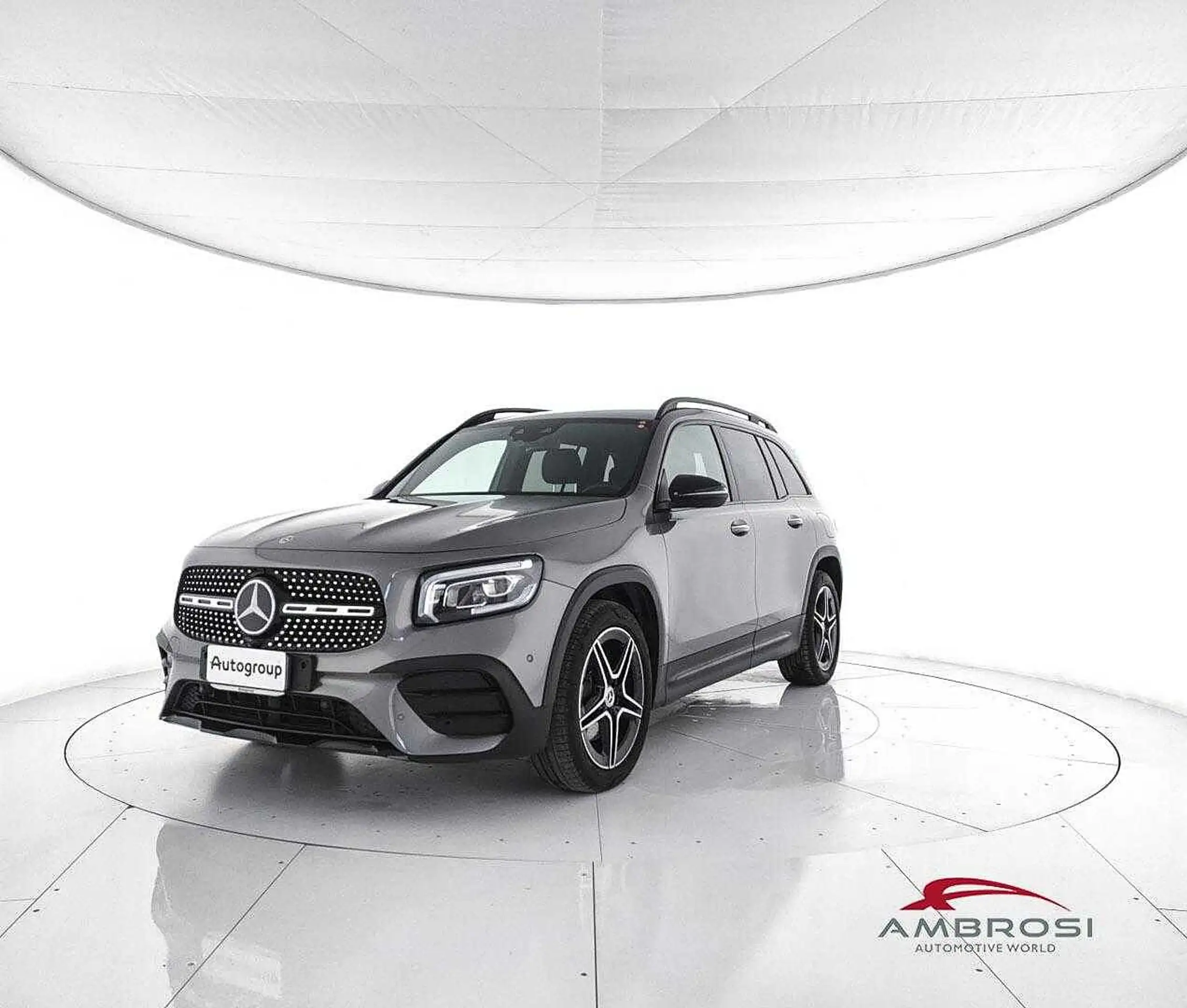 Mercedes-Benz GLB 200 2021