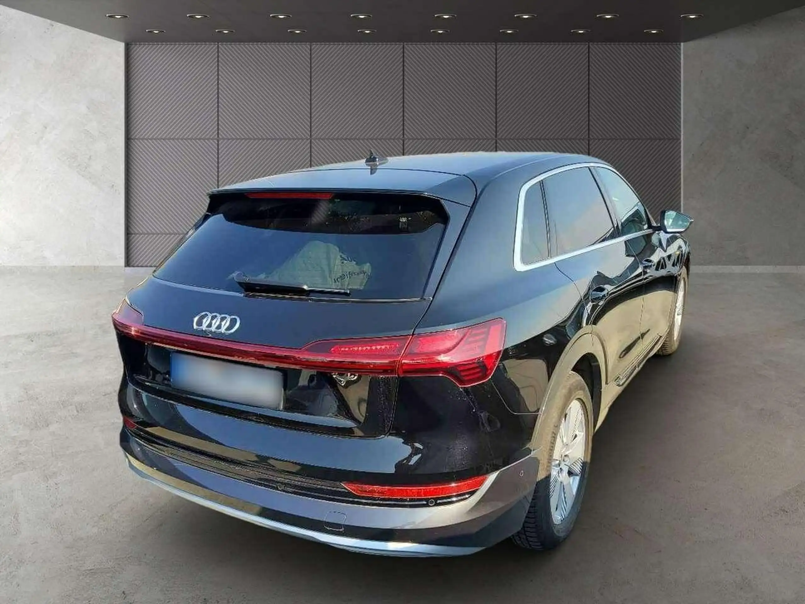 Audi - e-tron