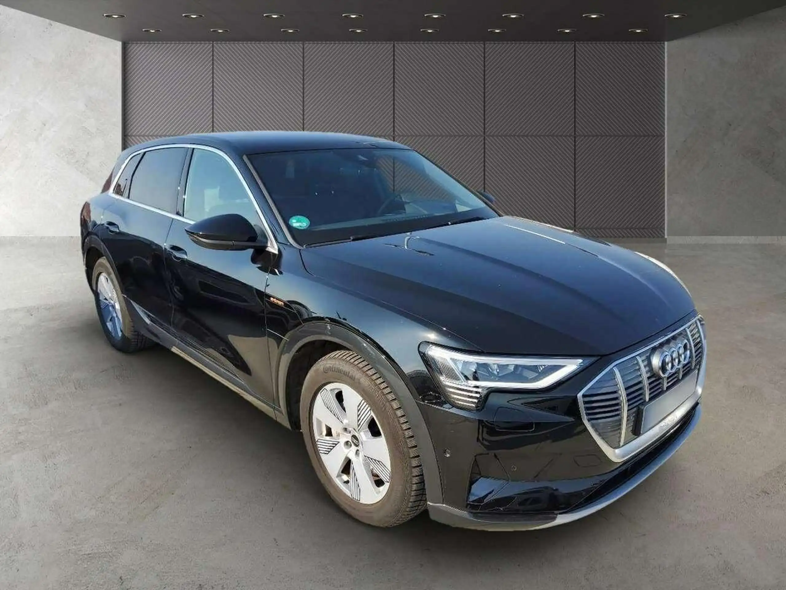 Audi - e-tron