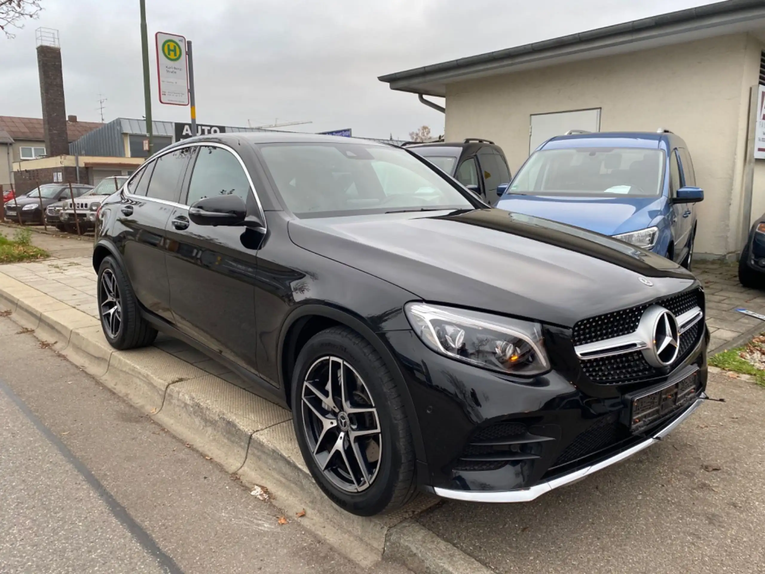 Mercedes-Benz - GLC 350