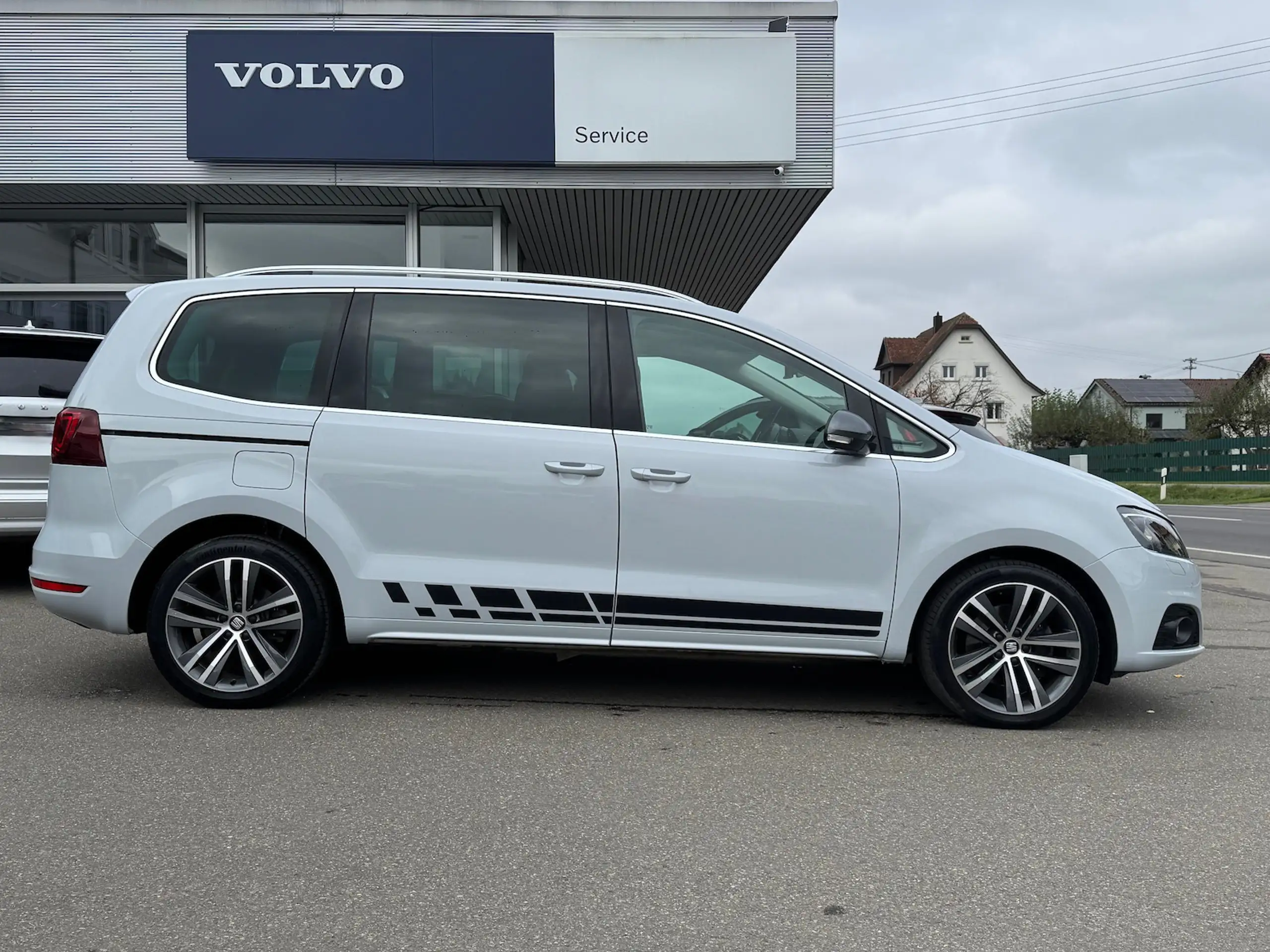 SEAT - Alhambra