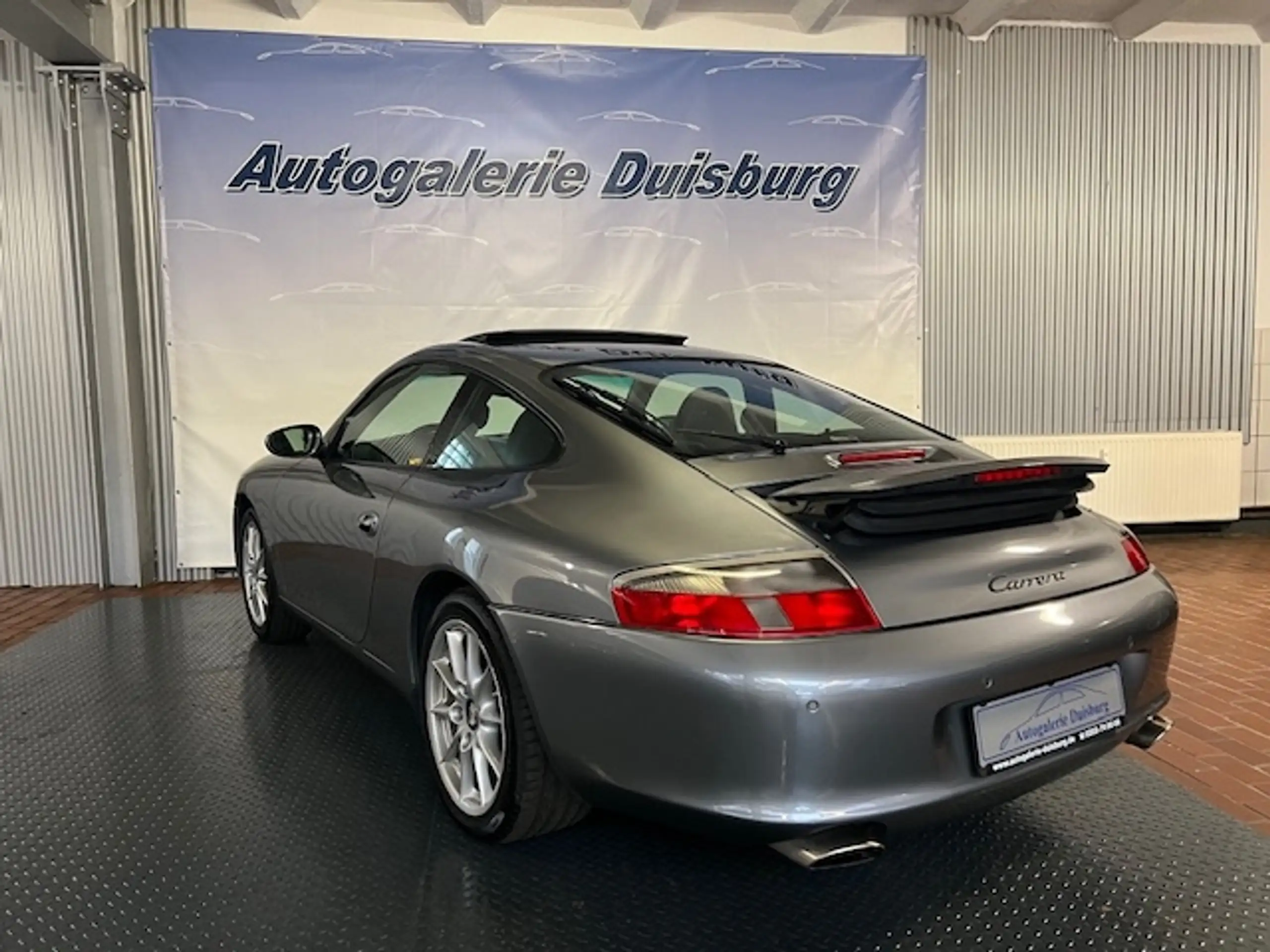 Porsche - 996