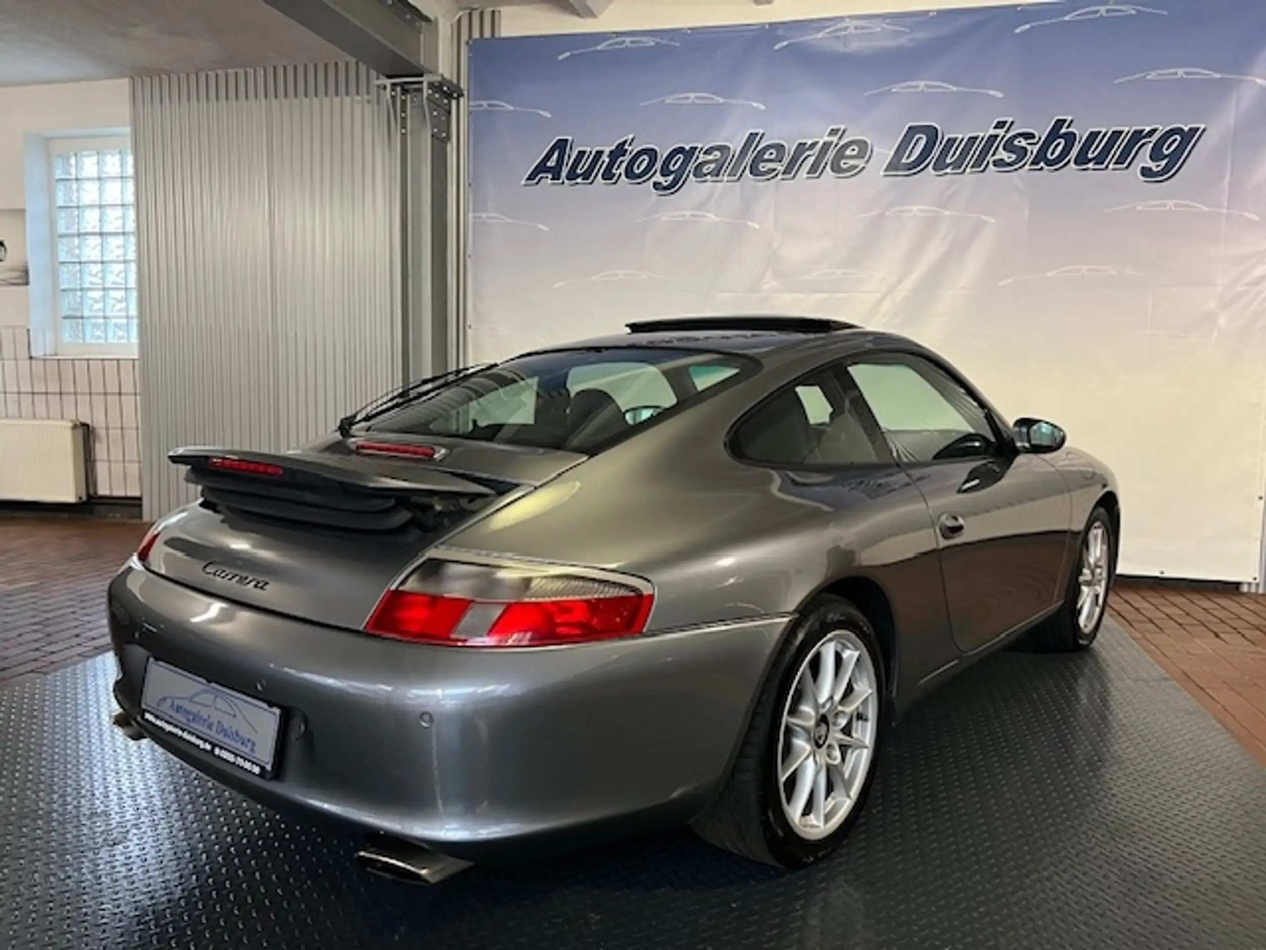 Porsche - 996