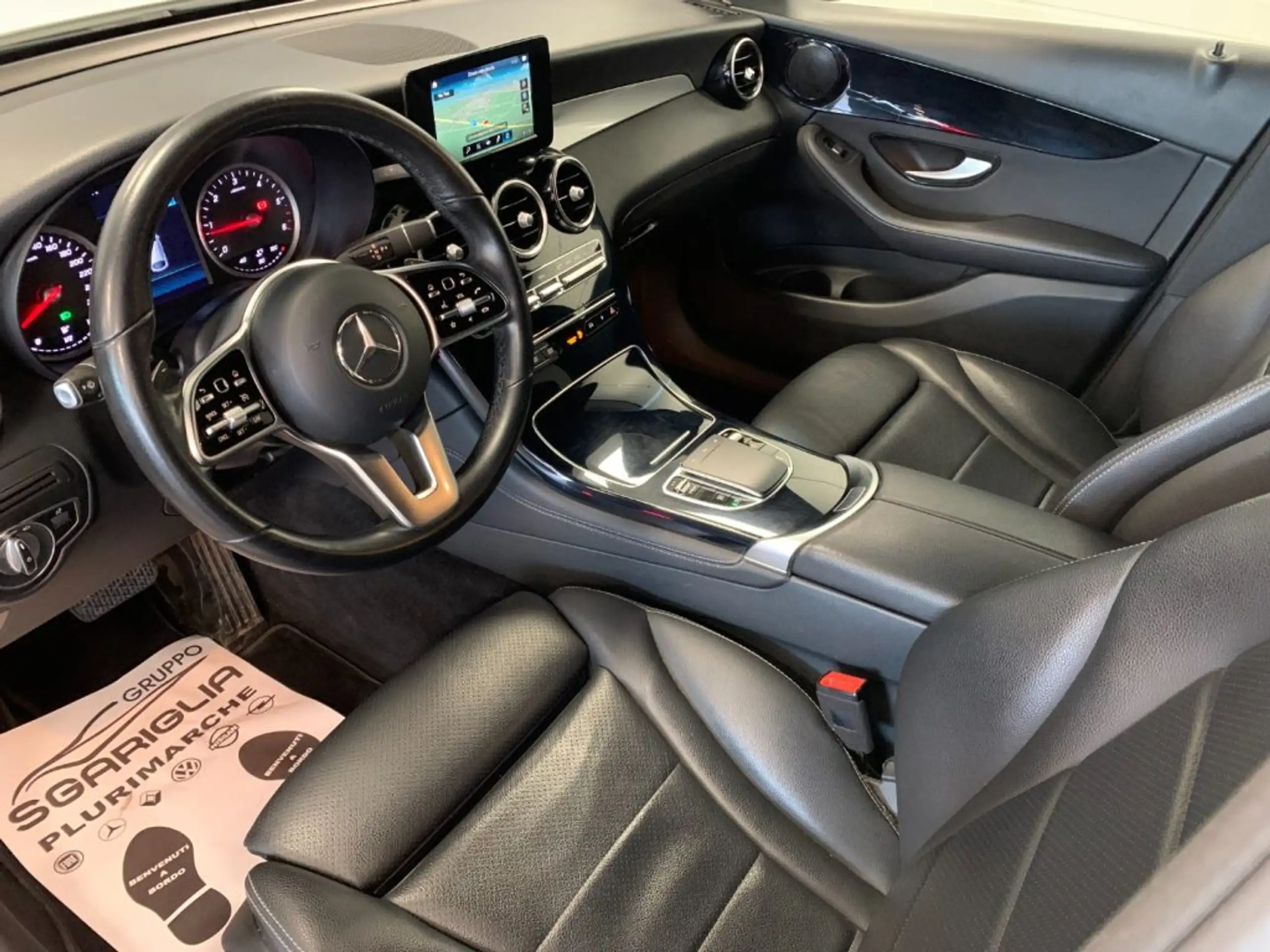 Mercedes-Benz - GLC 200