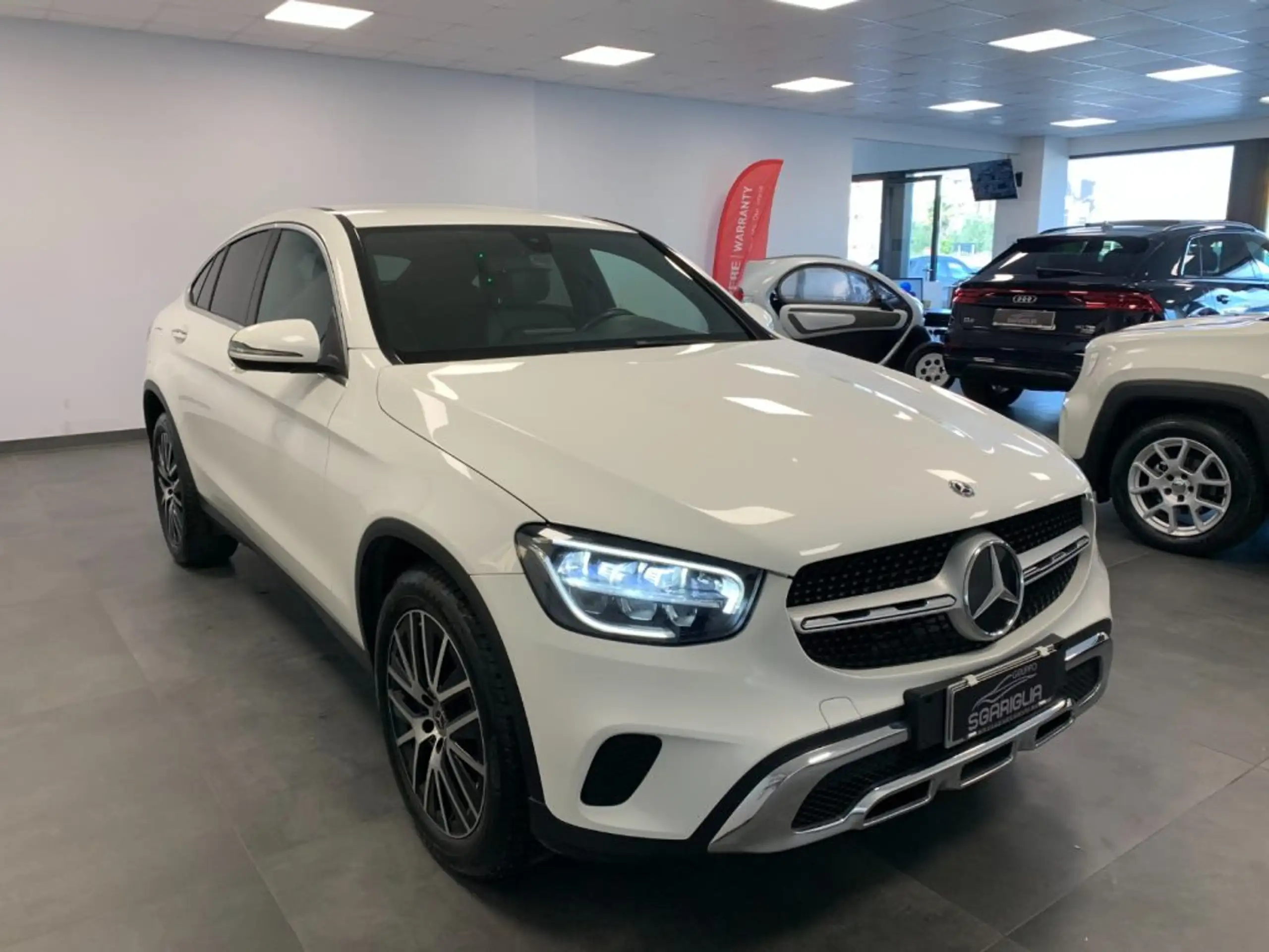 Mercedes-Benz - GLC 200