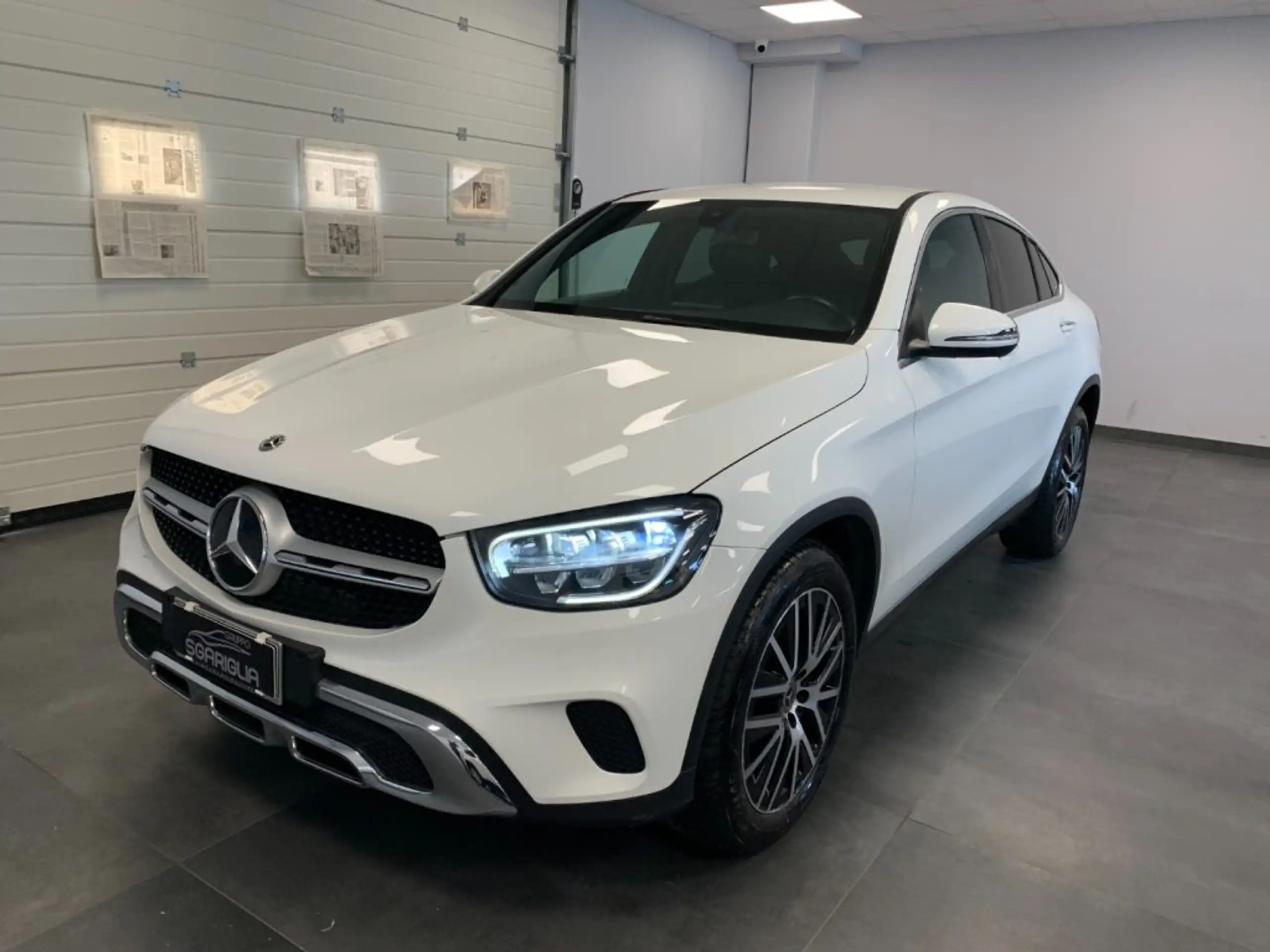 Mercedes-Benz - GLC 200