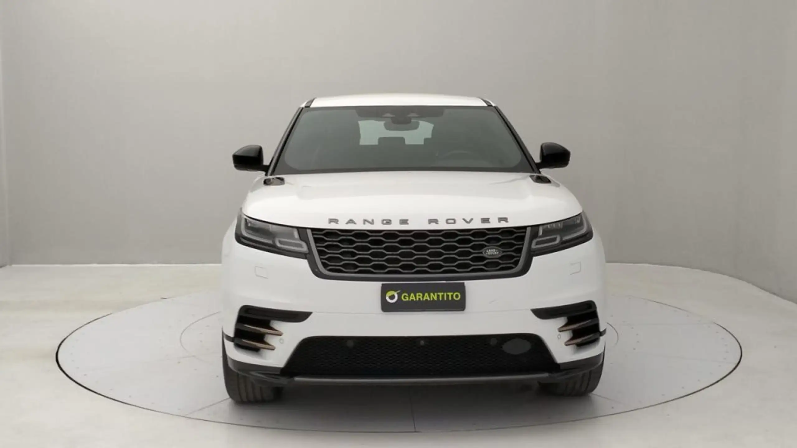 Land Rover - Range Rover Velar