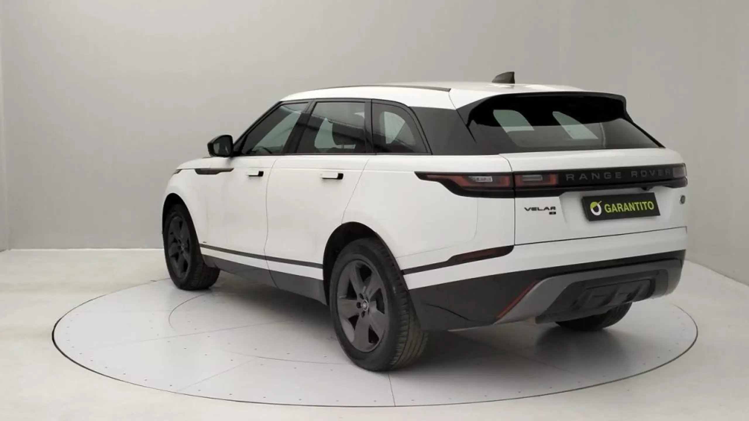 Land Rover - Range Rover Velar