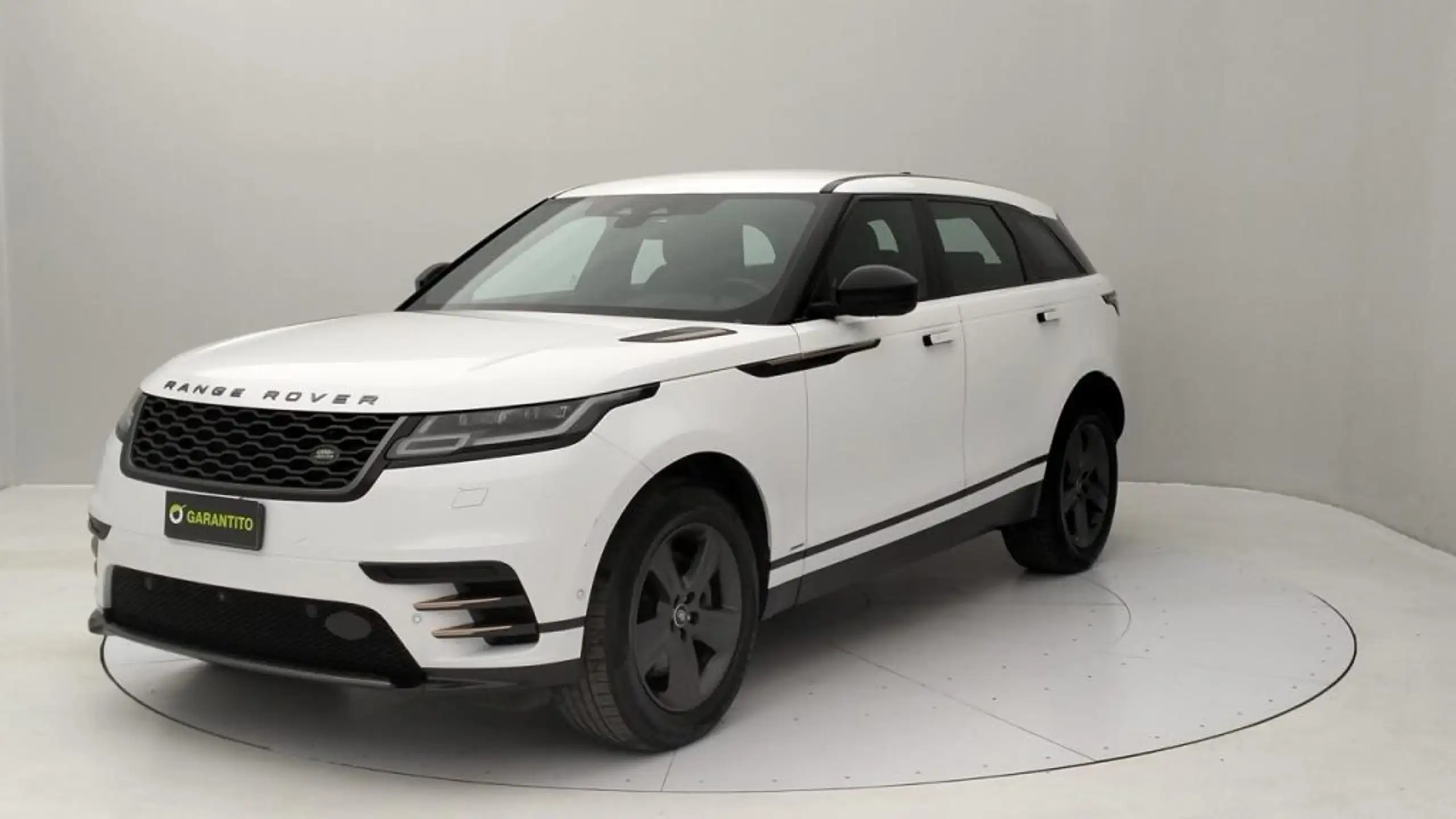 Land Rover - Range Rover Velar