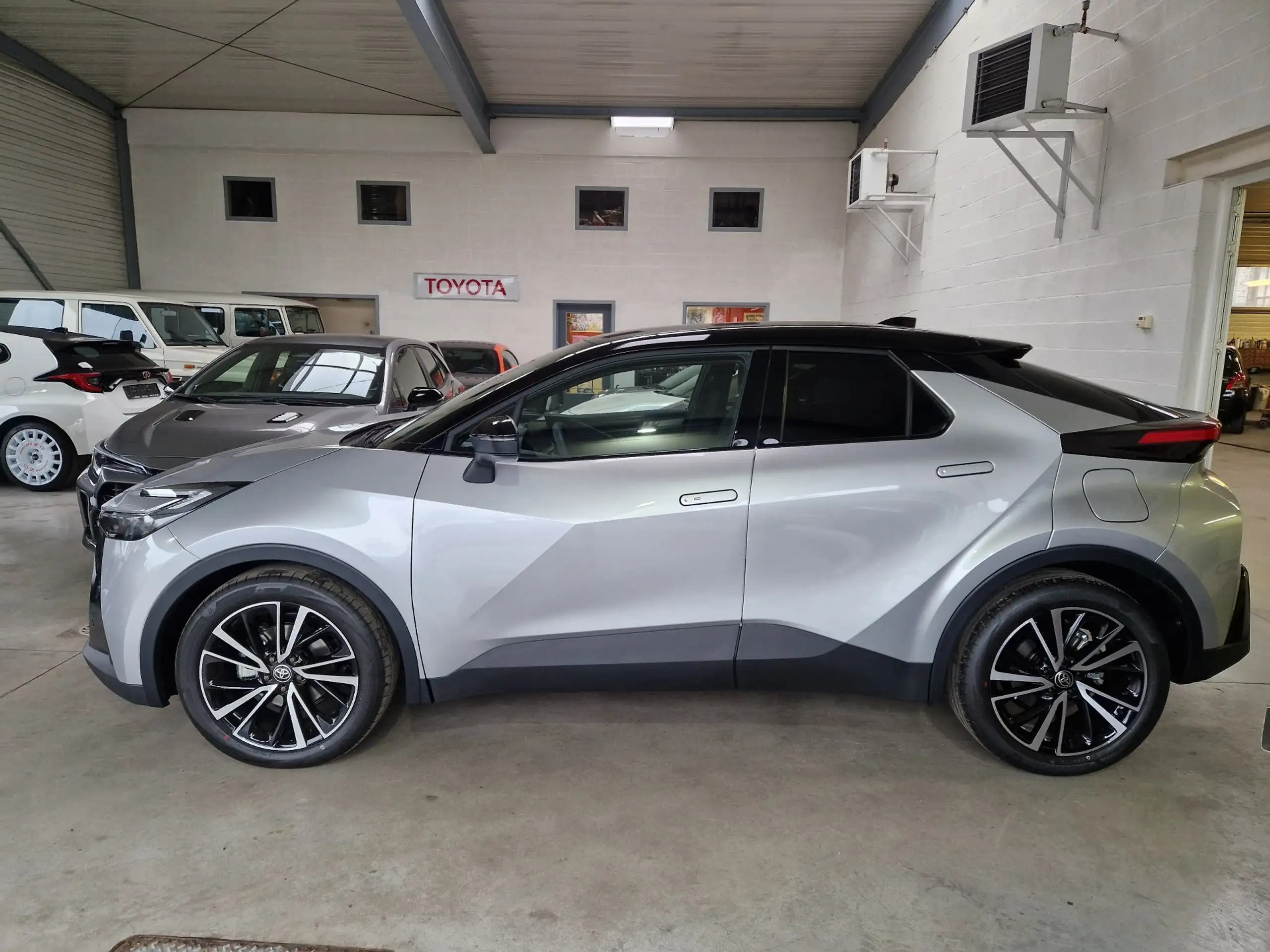 Toyota - C-HR