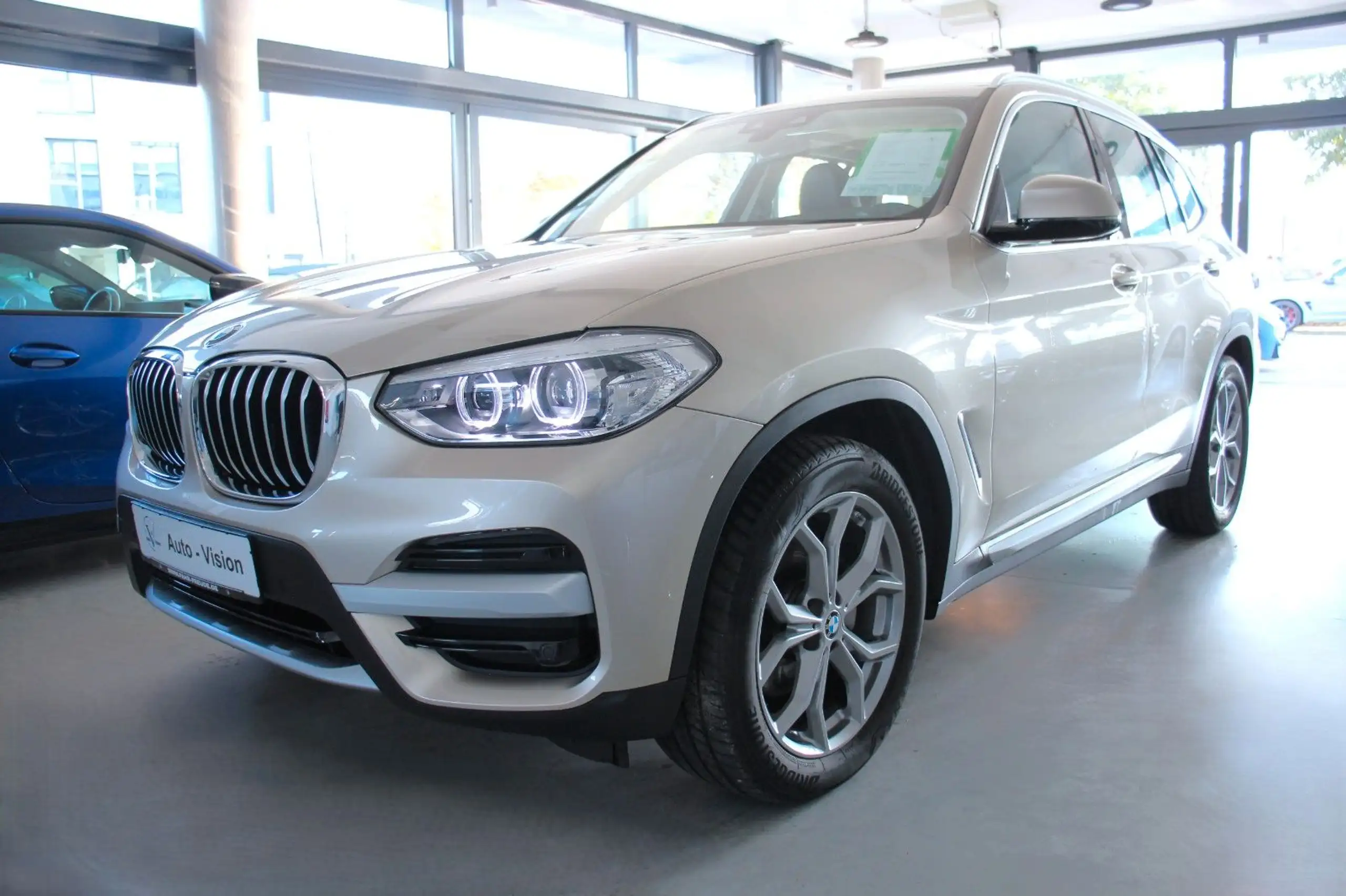 BMW - X3