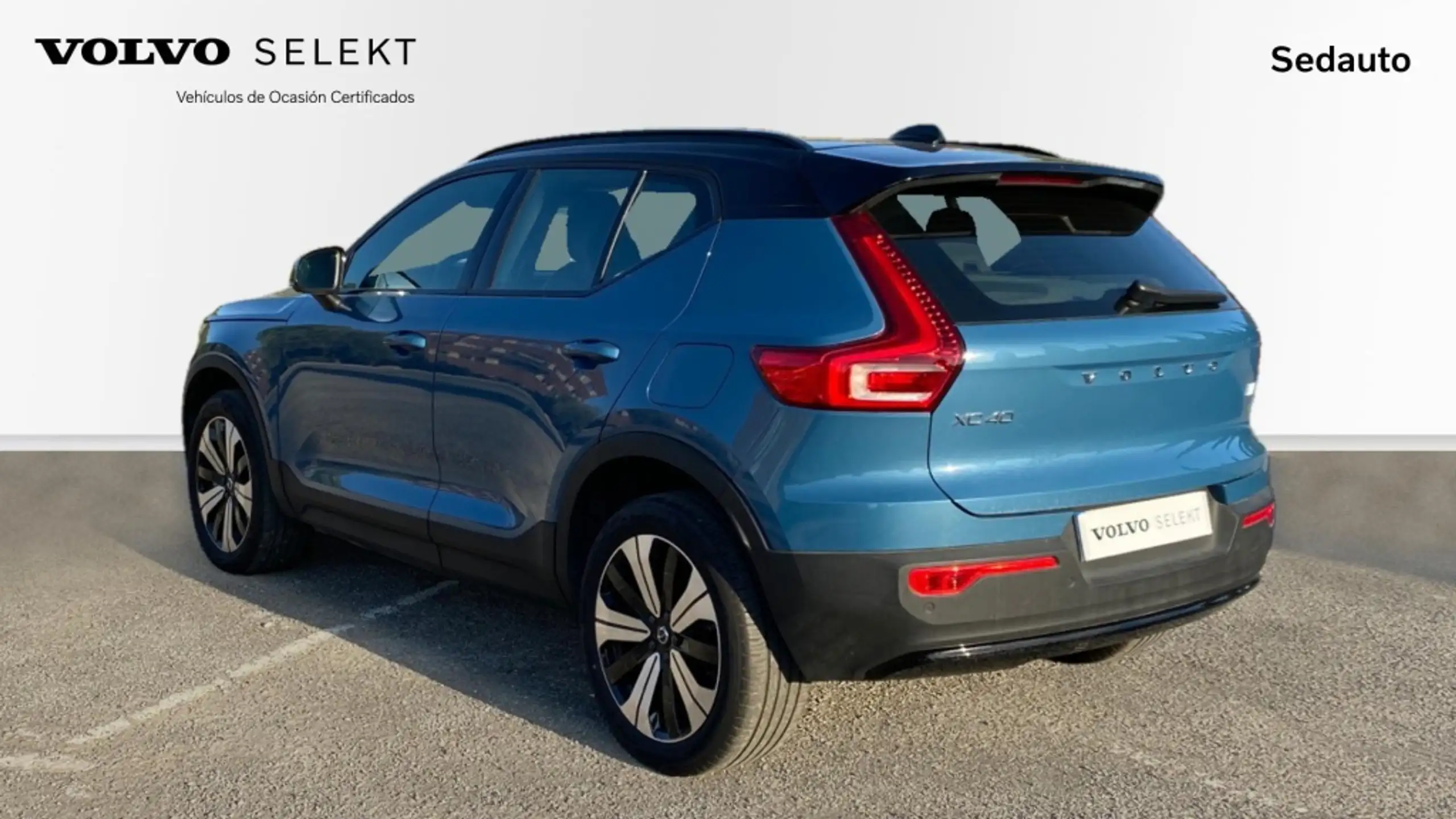 Volvo - XC40