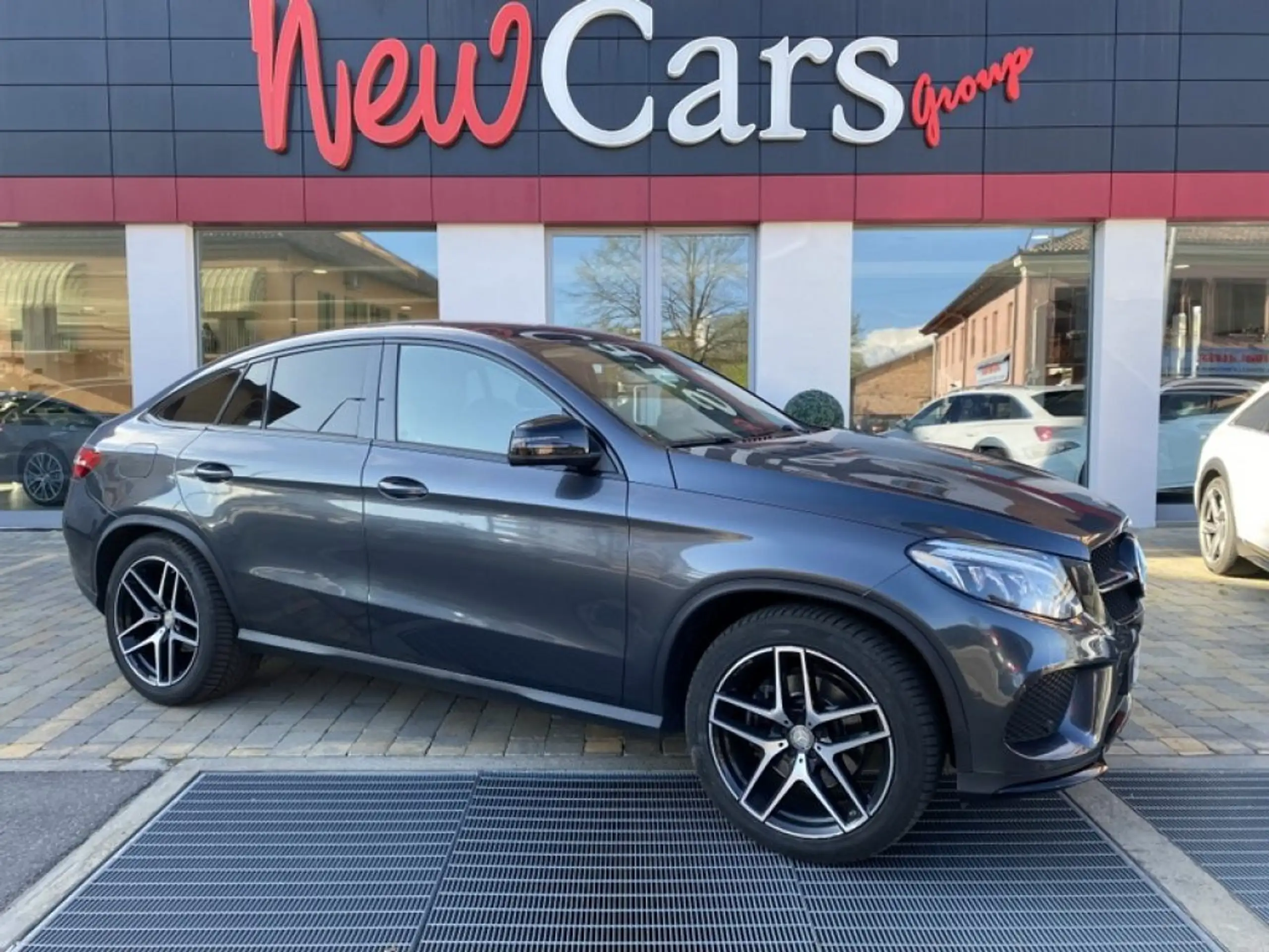 Mercedes-Benz - GLE 350