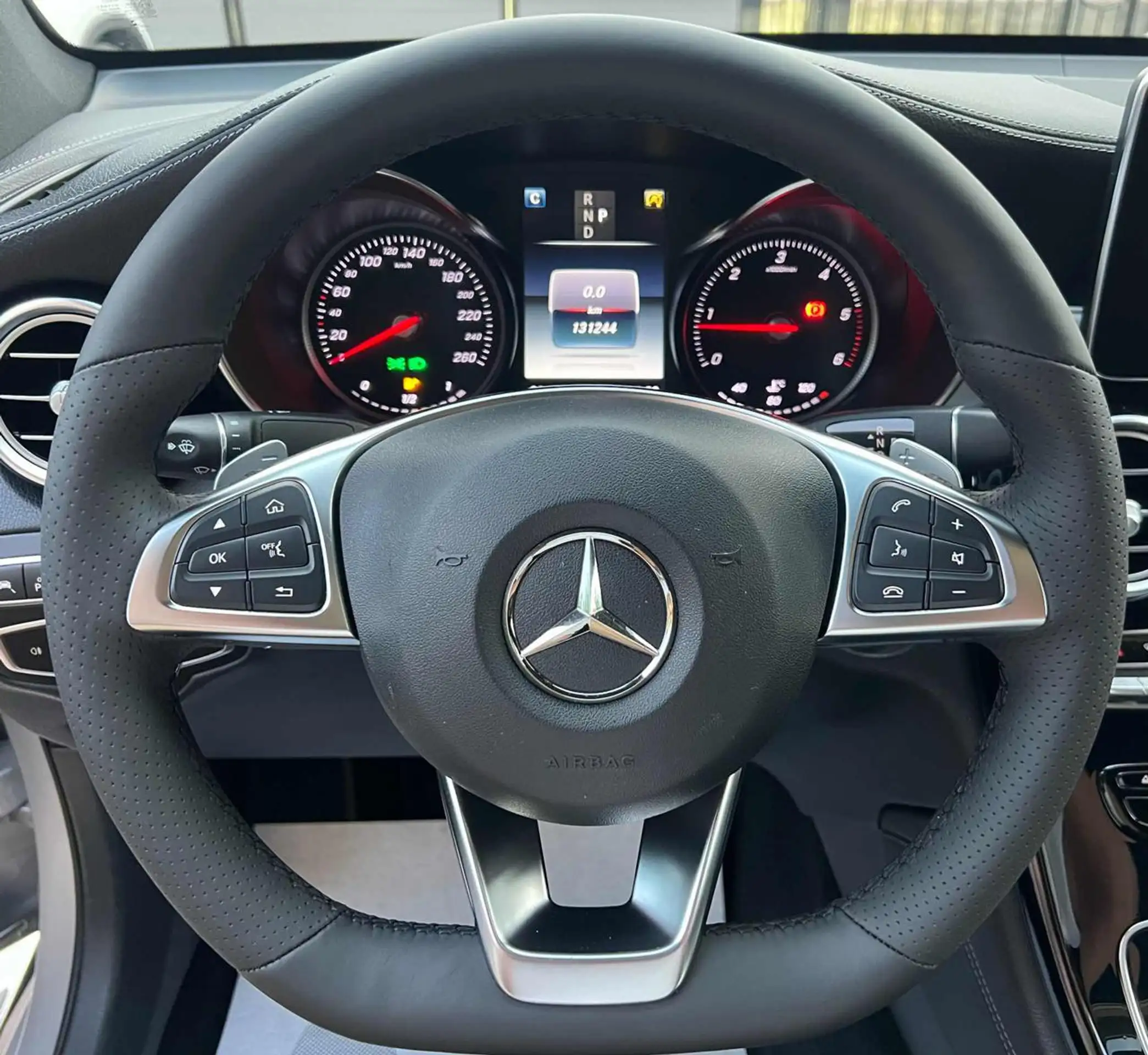 Mercedes-Benz - GLC 250