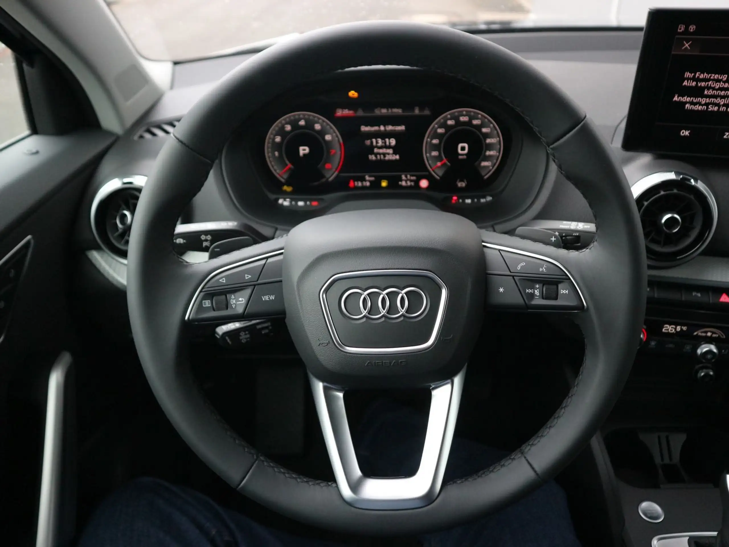 Audi - Q2