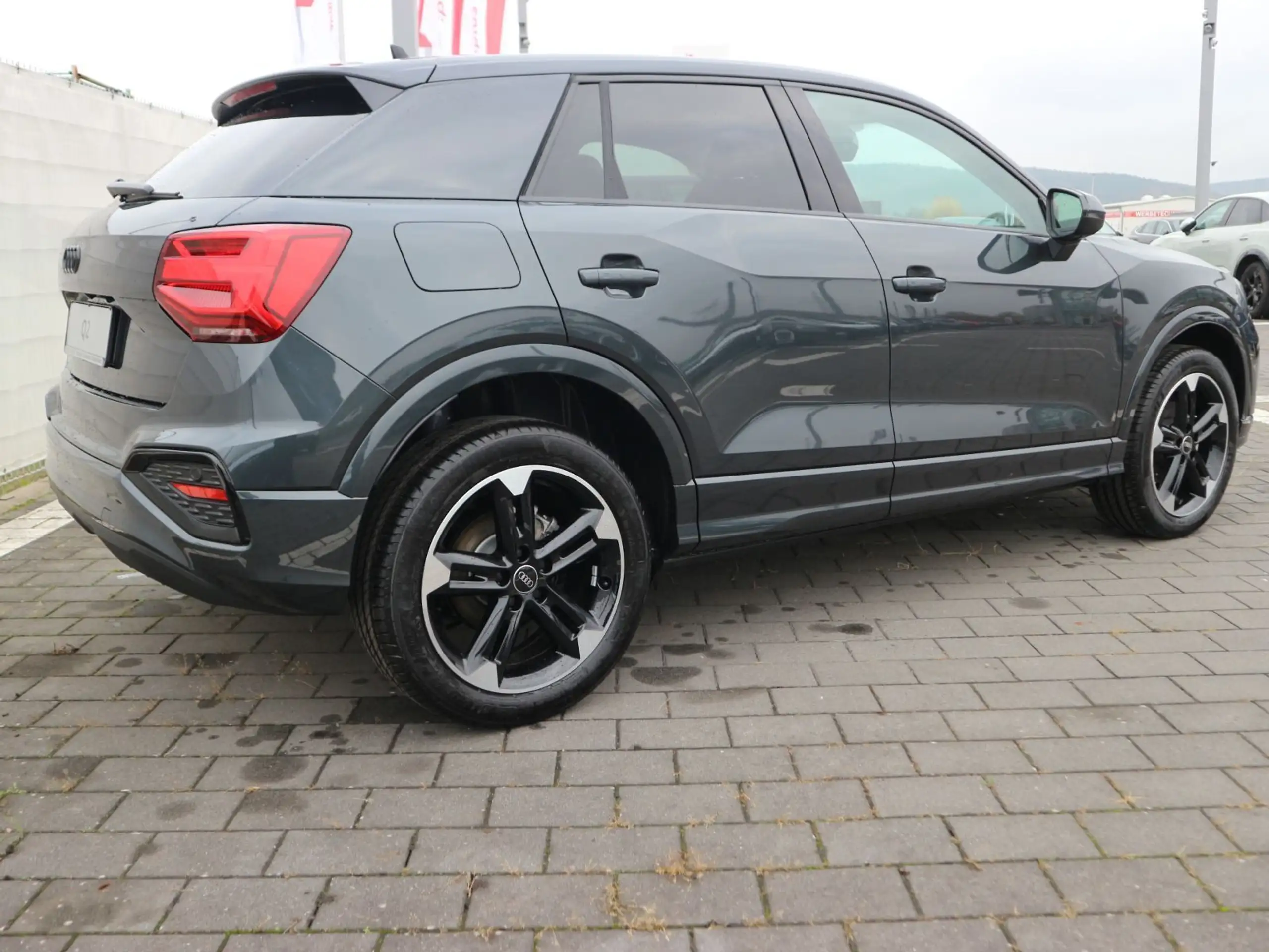 Audi - Q2