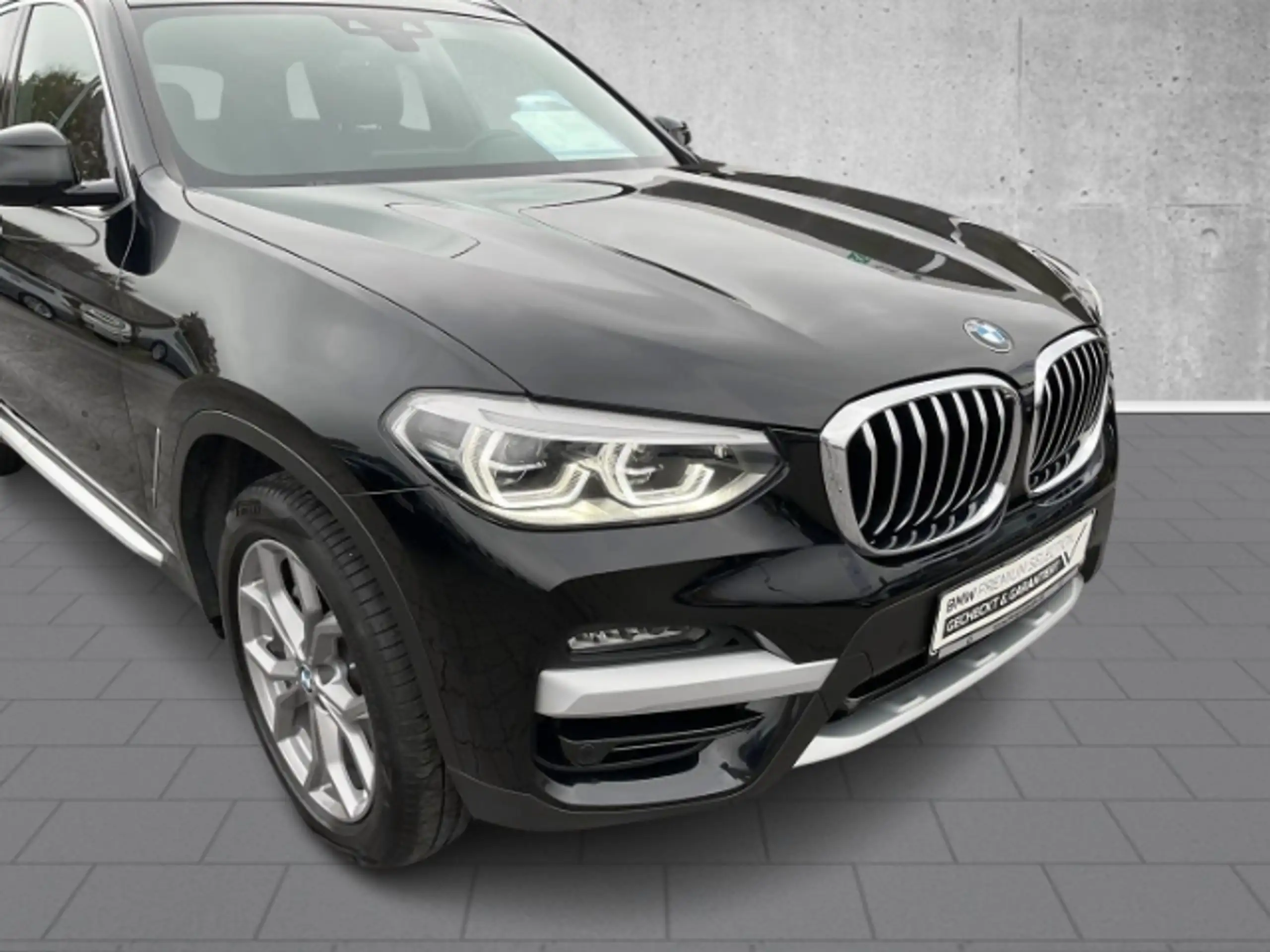 BMW - X3