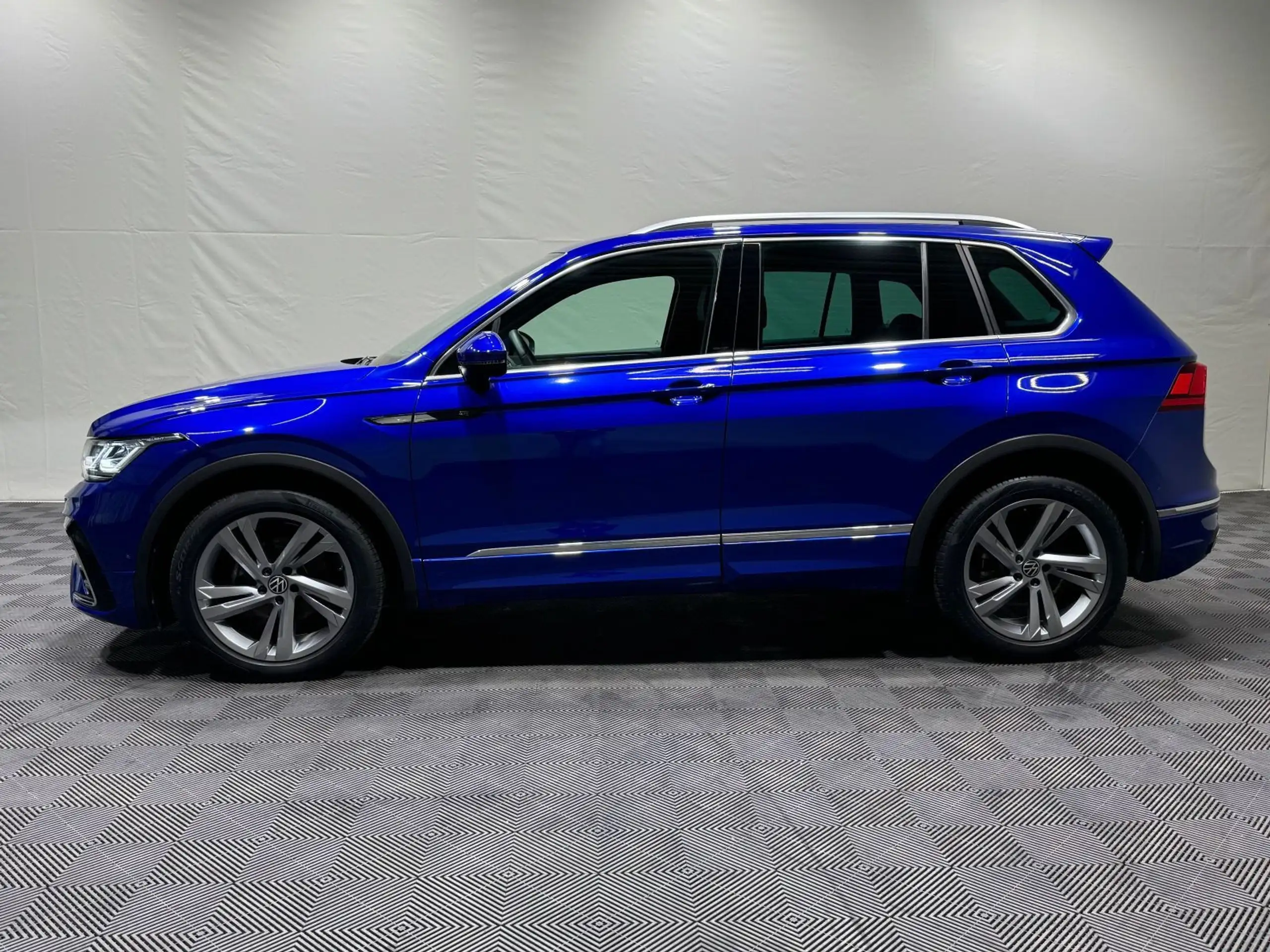 Volkswagen - Tiguan