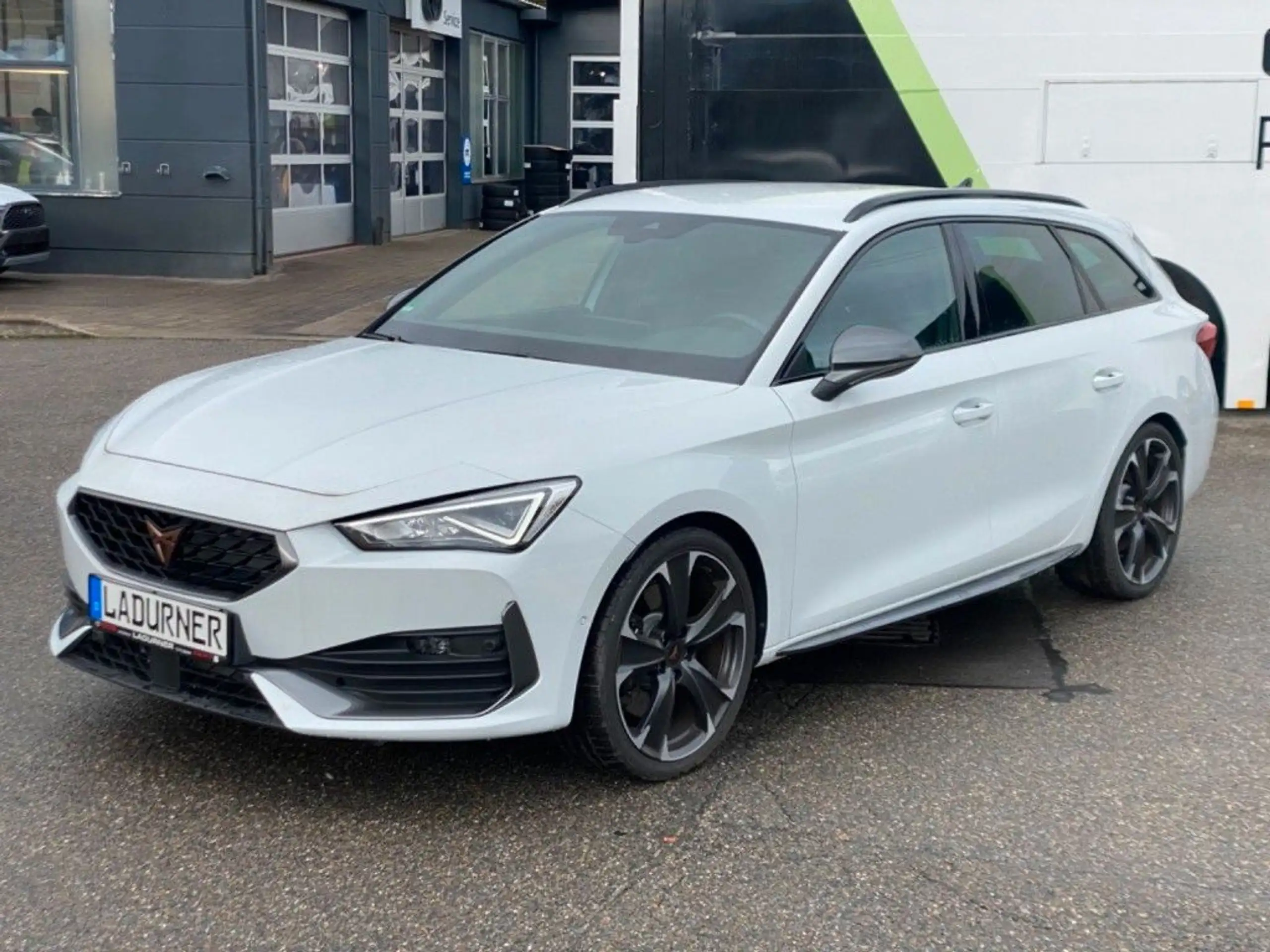 CUPRA Leon 2024