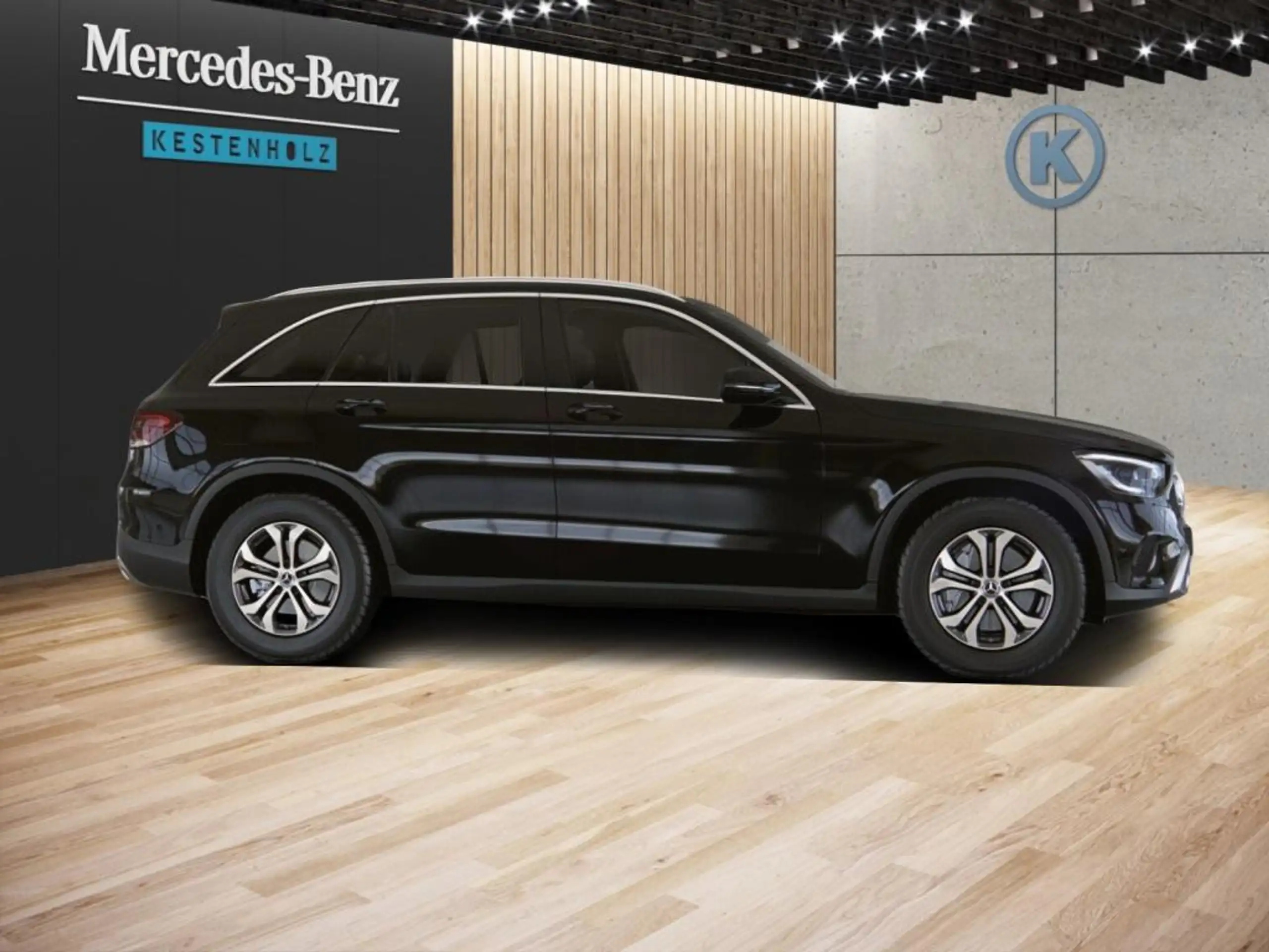 Mercedes-Benz - GLC 220