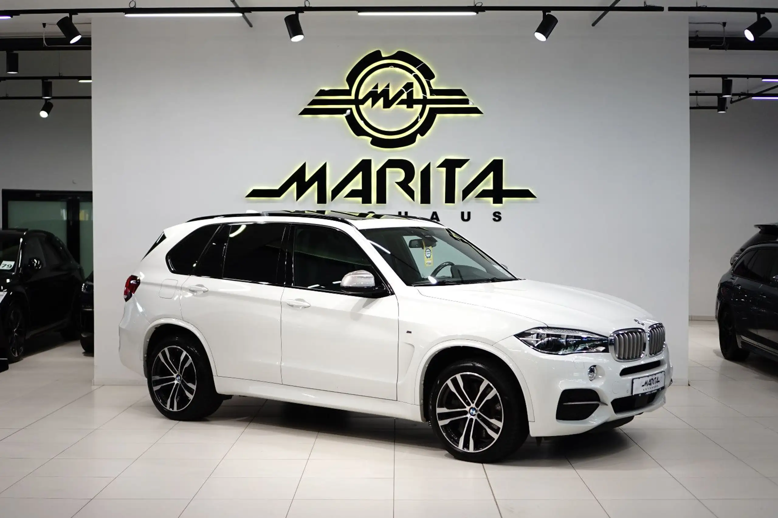 BMW - X5 M