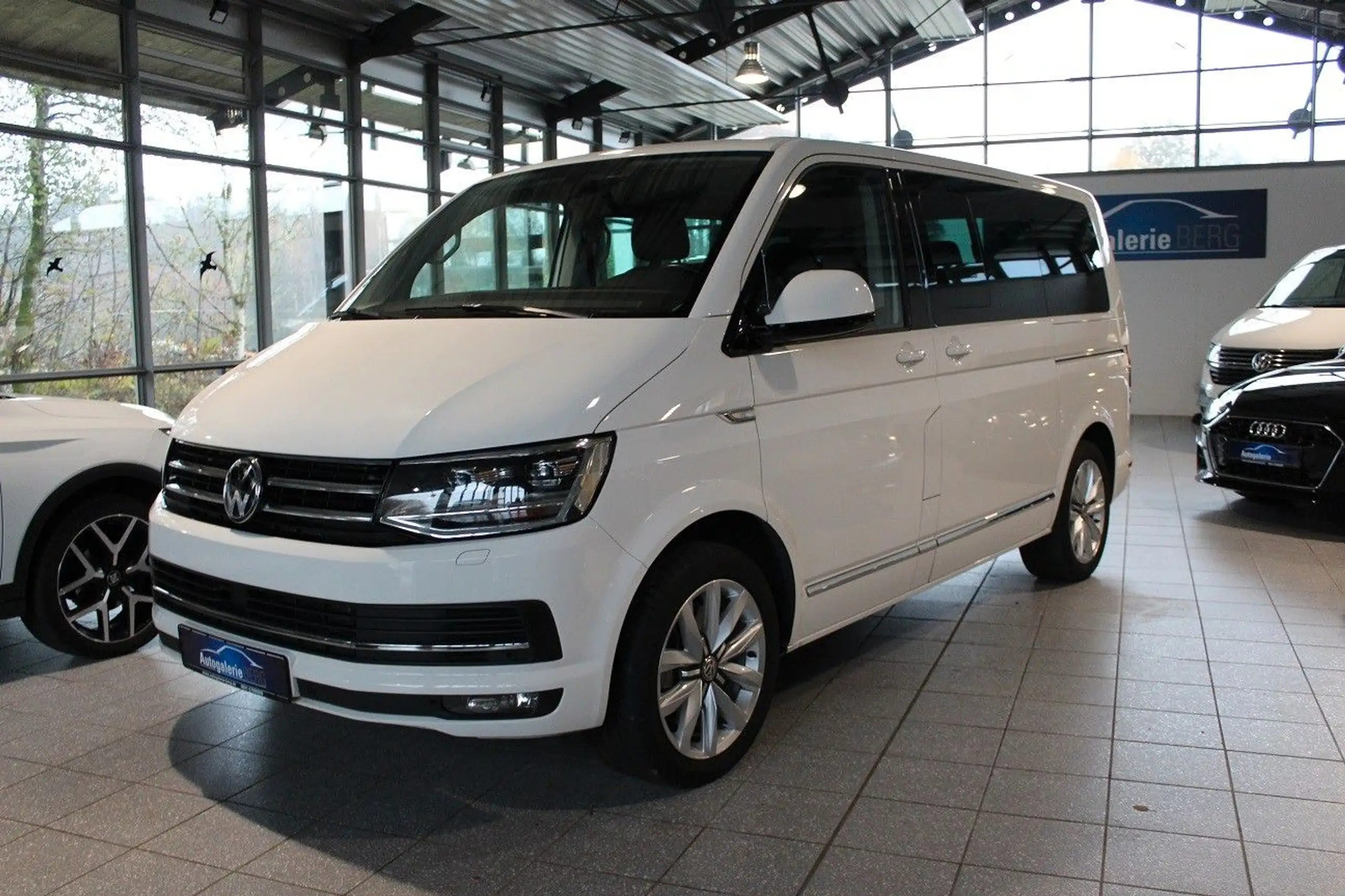 Volkswagen - T6 Multivan