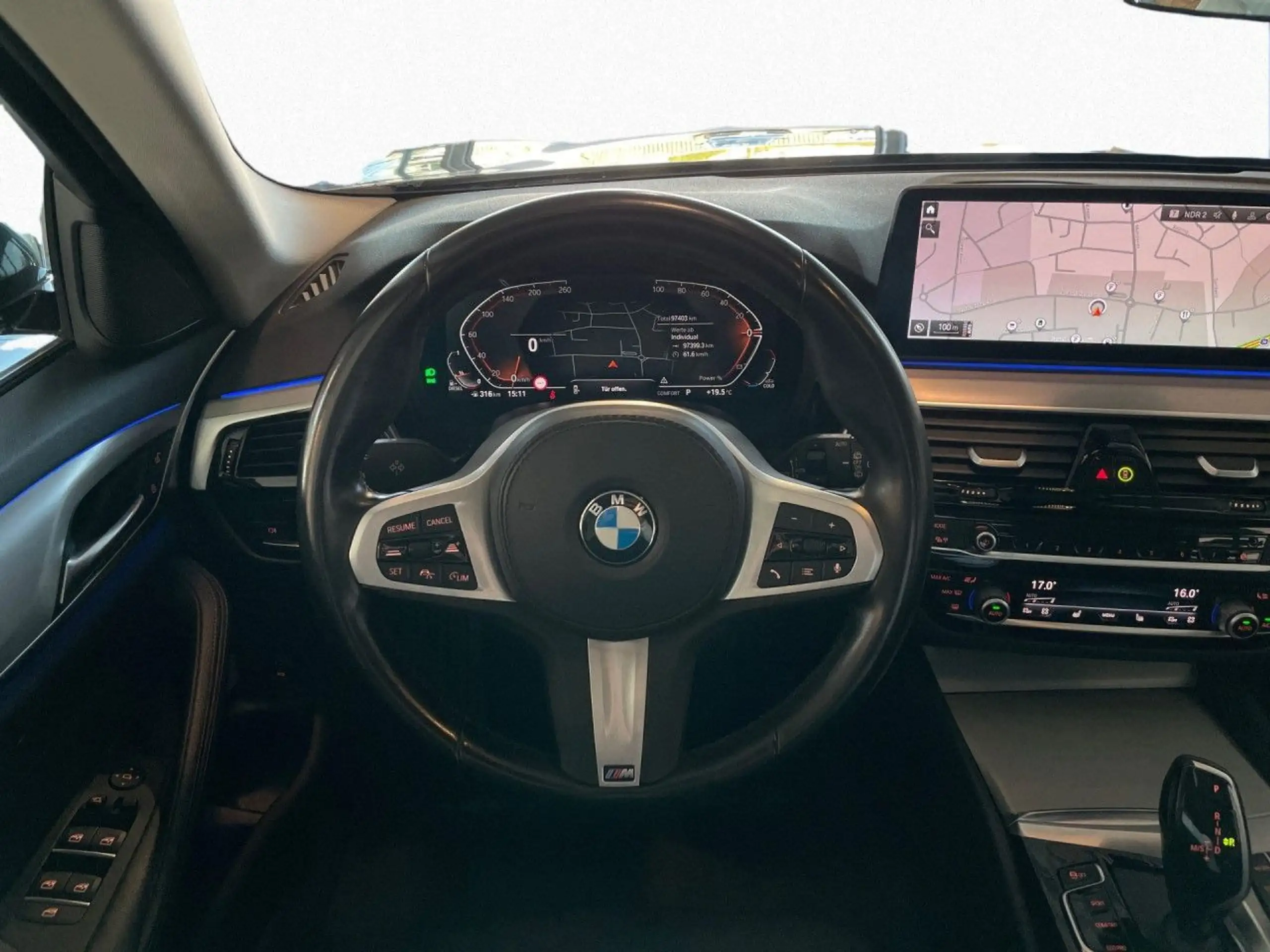 BMW - 530